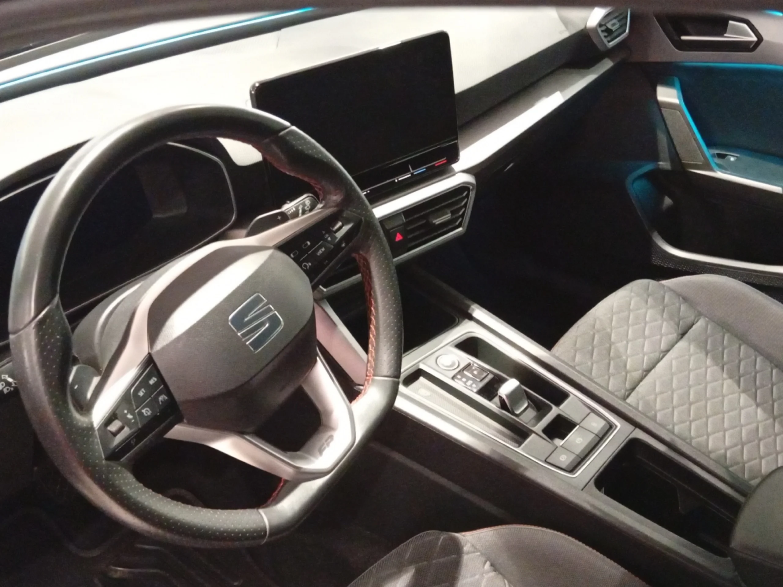 SEAT LEON 1.5 ETSI 110KW DSG 7 S&S FR - Foto 10