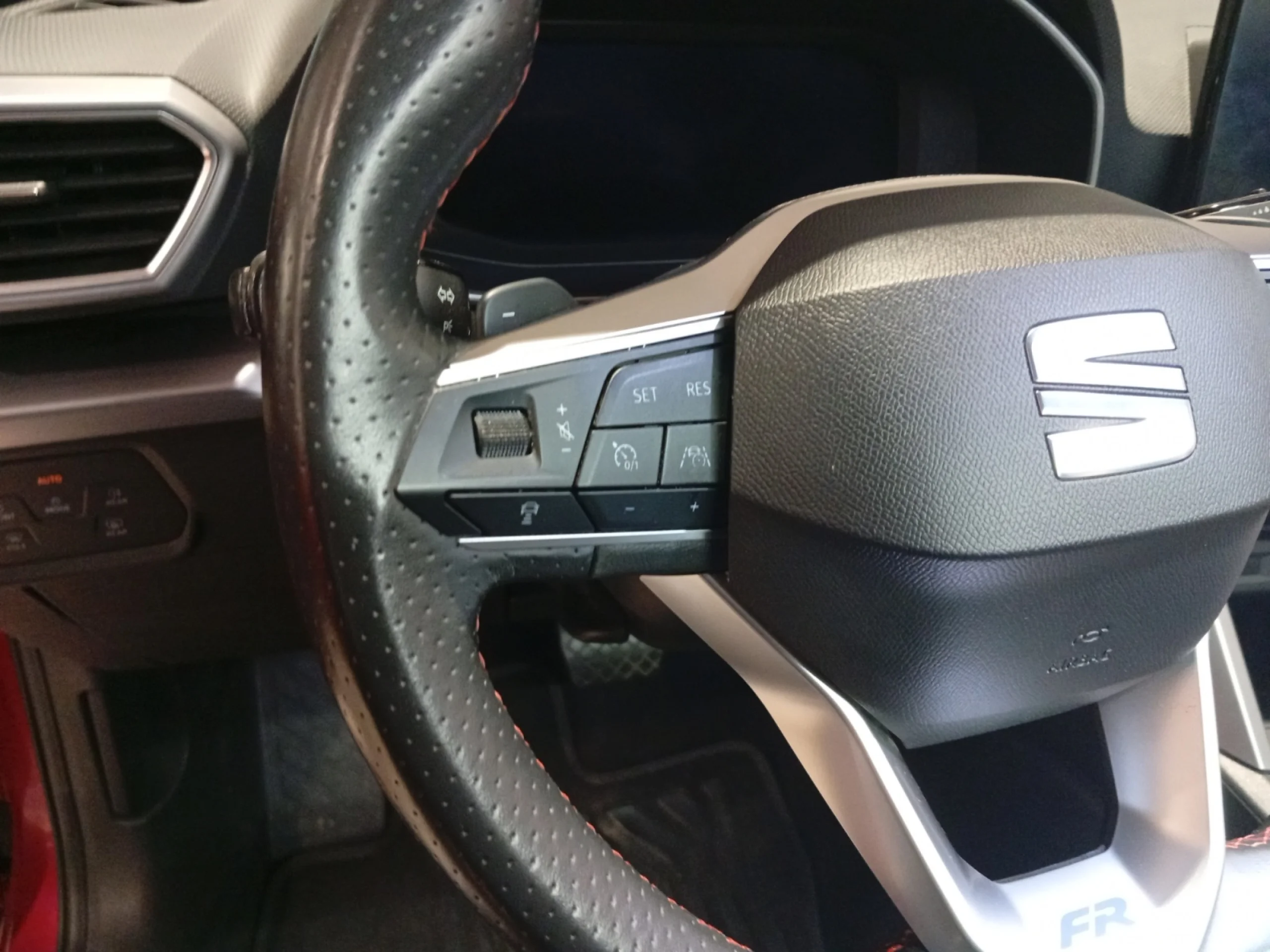 SEAT LEON 1.5 ETSI 110KW DSG 7 S&S FR - Foto 11