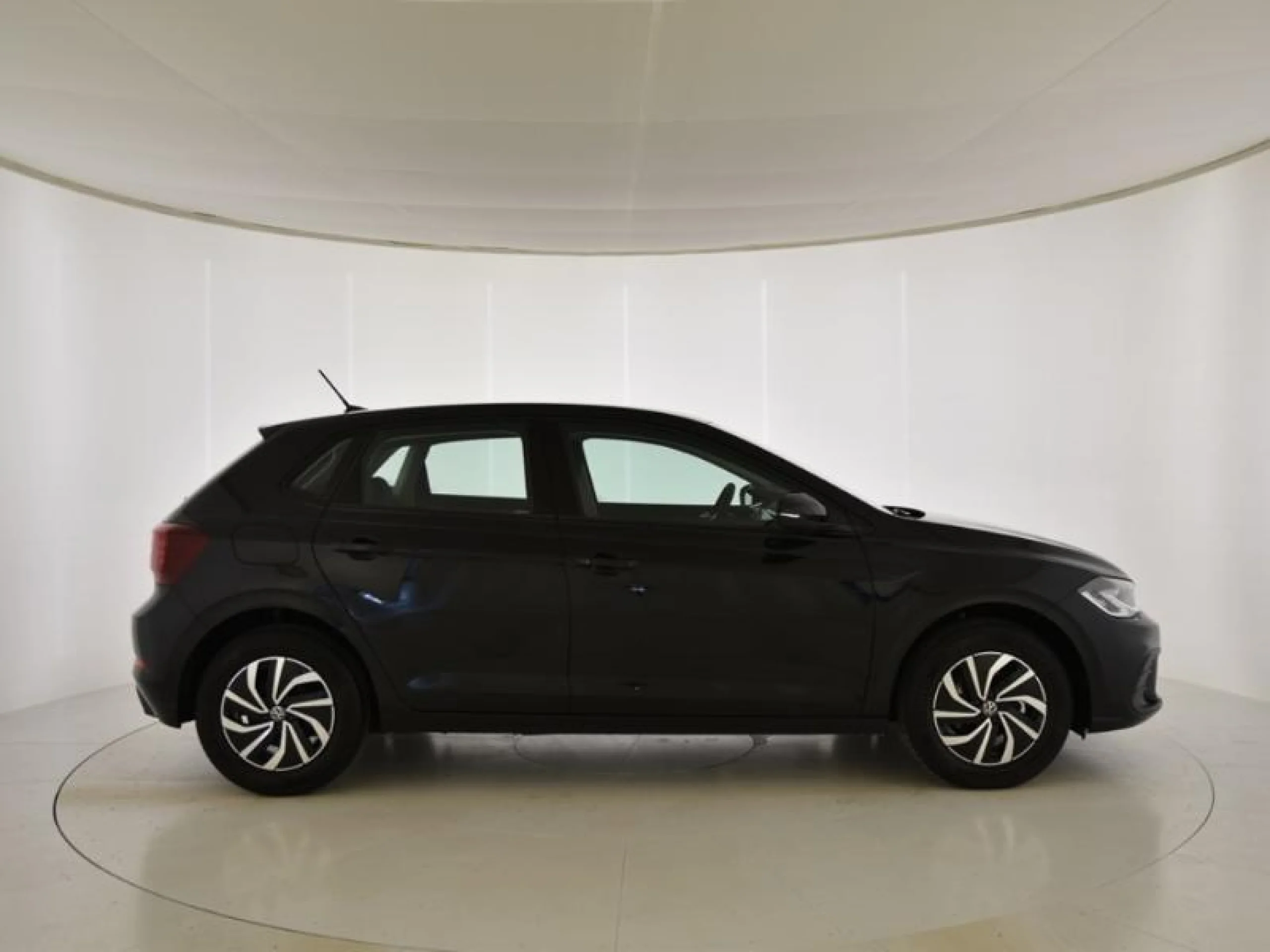 VOLKSWAGEN POLO LIFE 1.0 TSI 70KW (95CV) - Foto 3