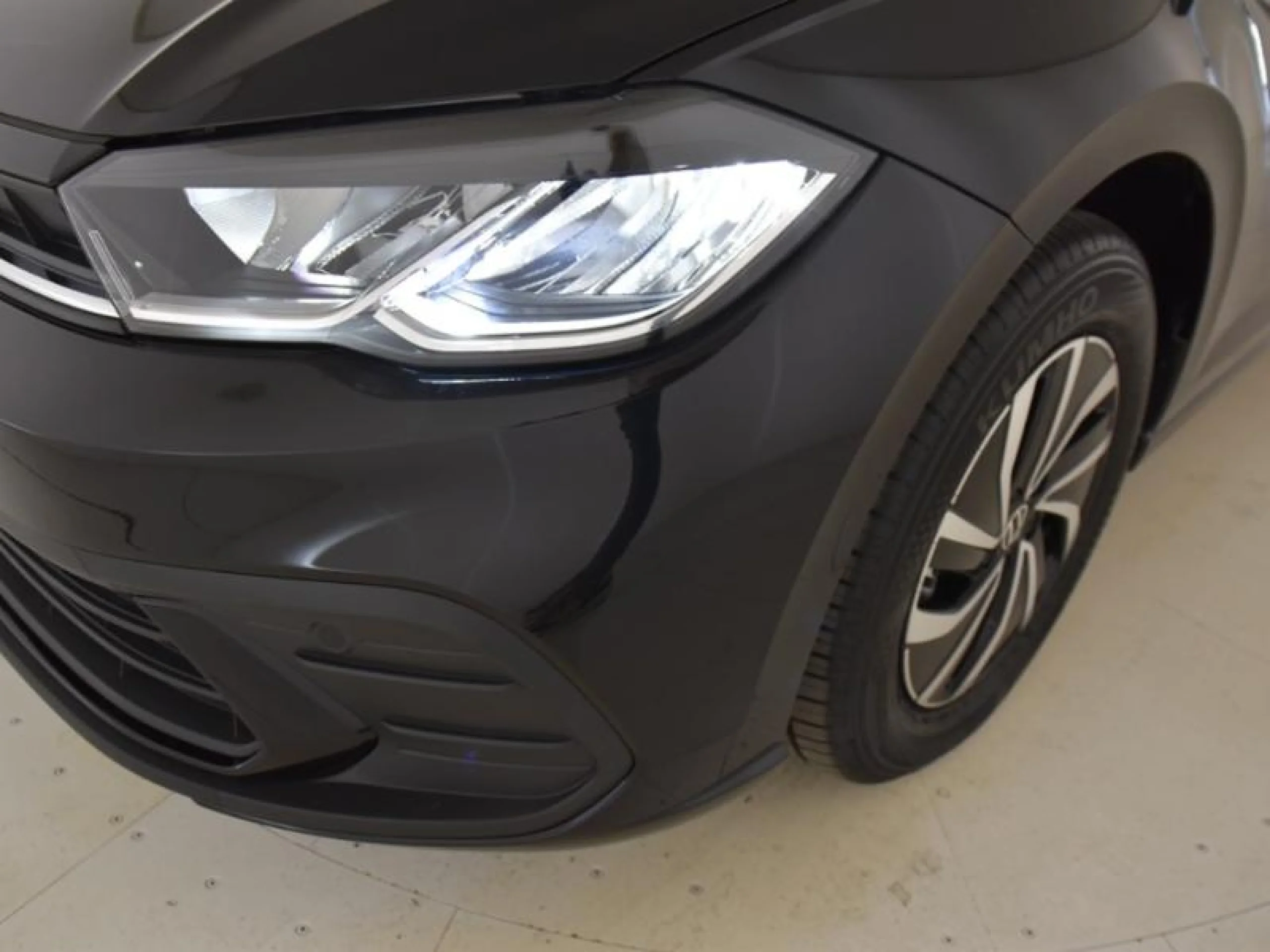 VOLKSWAGEN POLO LIFE 1.0 TSI 70KW (95CV) - Foto 17