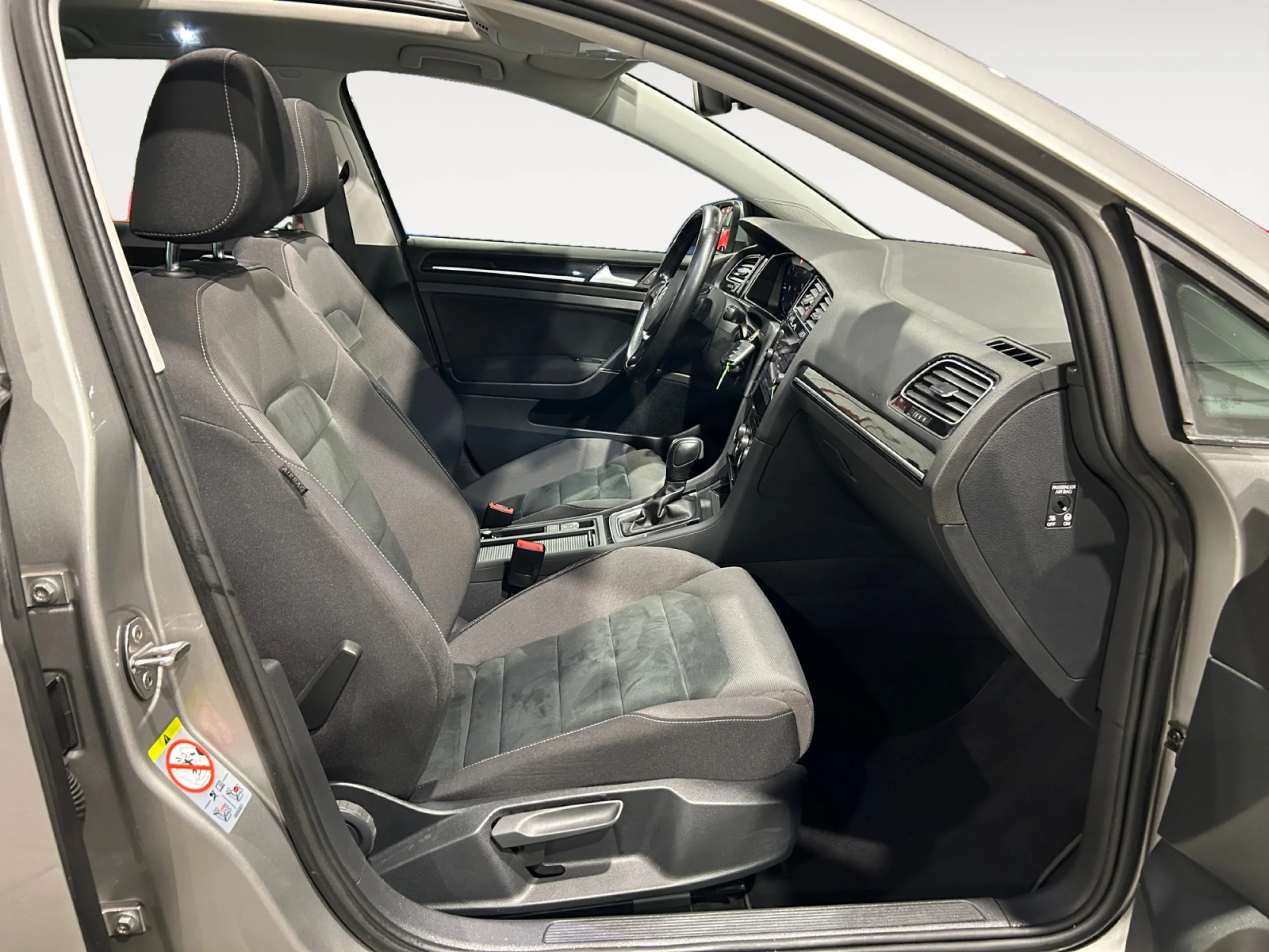 VOLKSWAGEN GOLF SPORT 2.0 TDI 110KW (150CV) DSG VARIANT - Foto 5