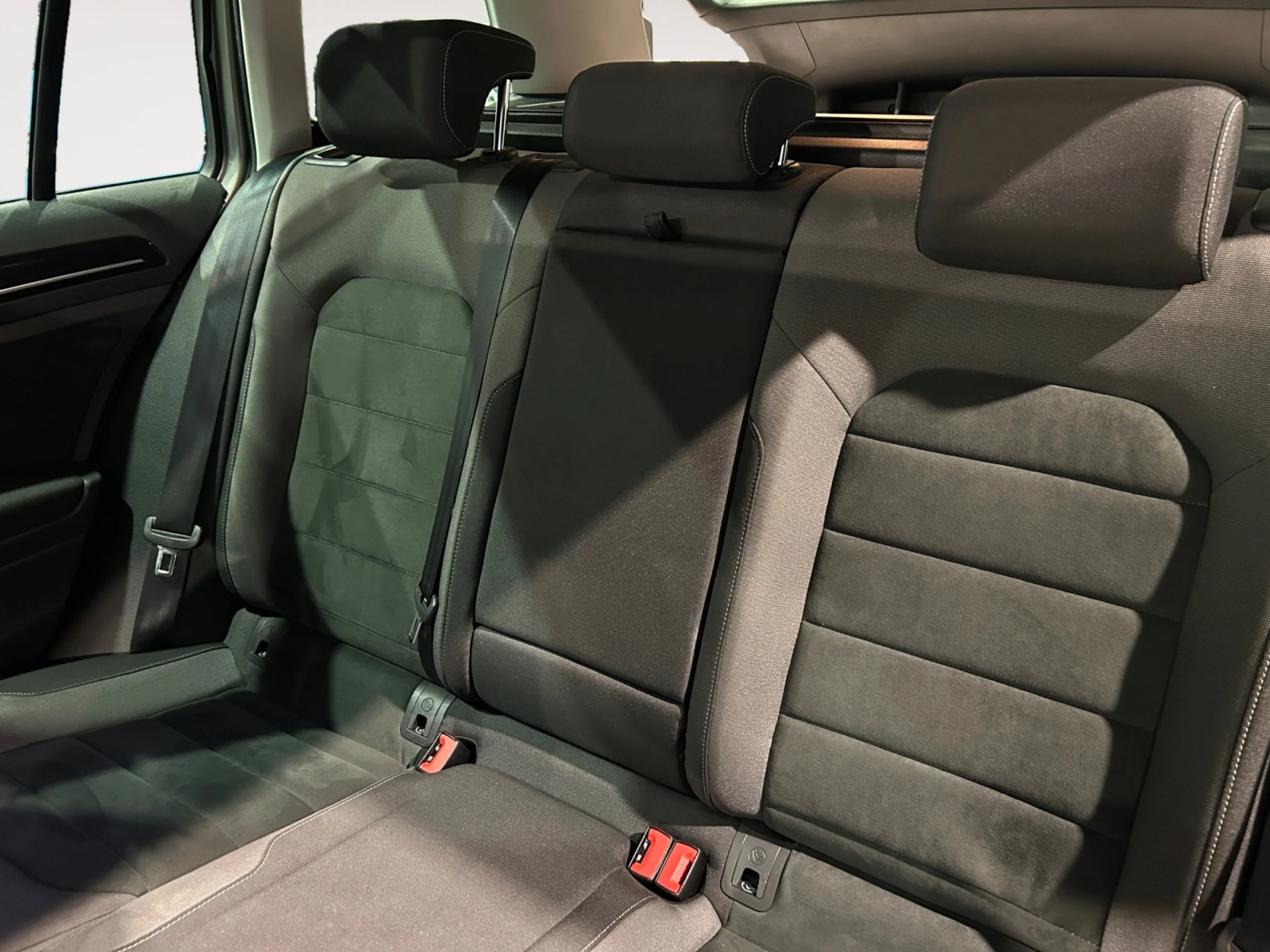 VOLKSWAGEN GOLF SPORT 2.0 TDI 110KW (150CV) DSG VARIANT - Foto 6