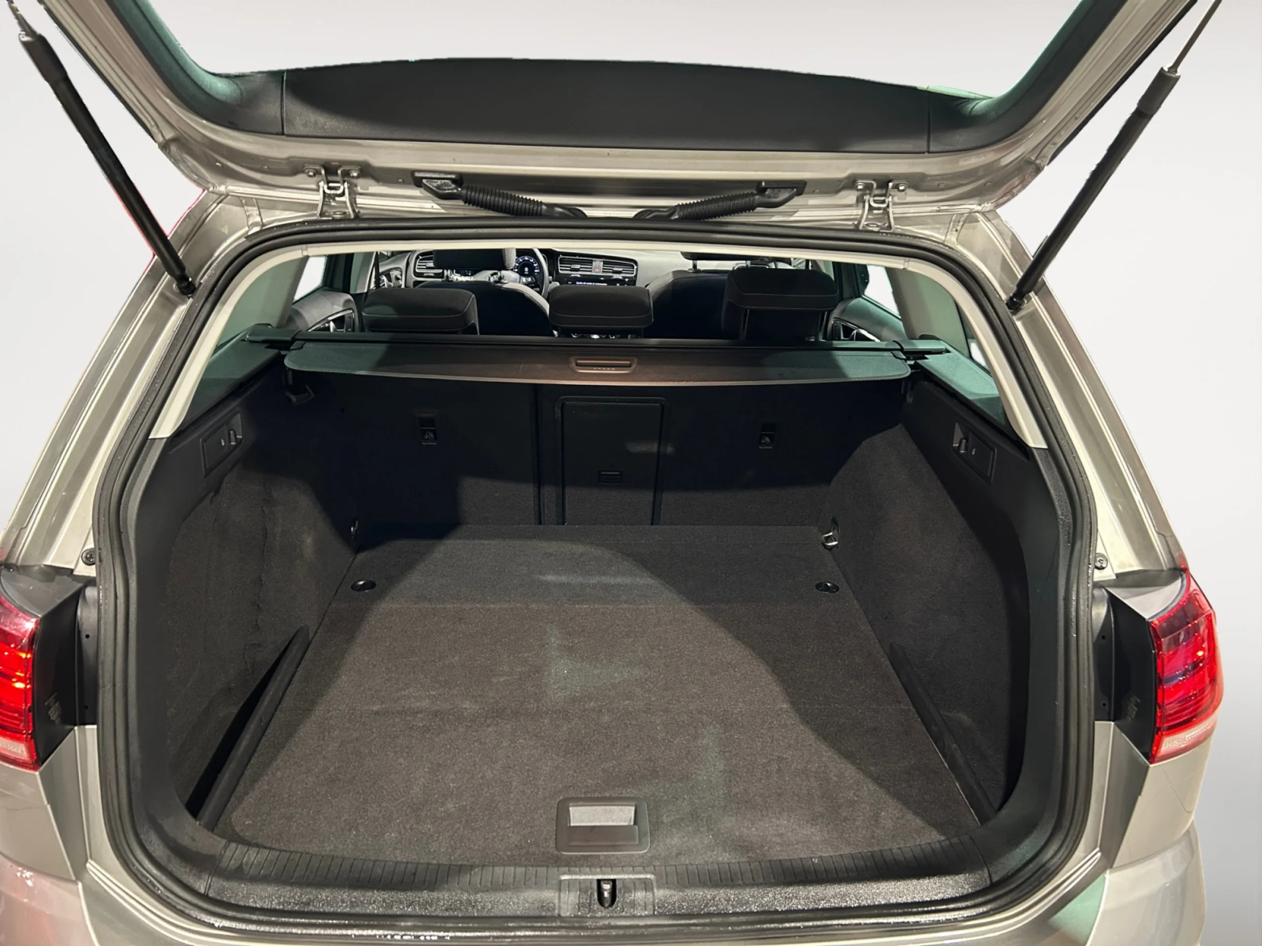 VOLKSWAGEN GOLF SPORT 2.0 TDI 110KW (150CV) DSG VARIANT - Foto 7