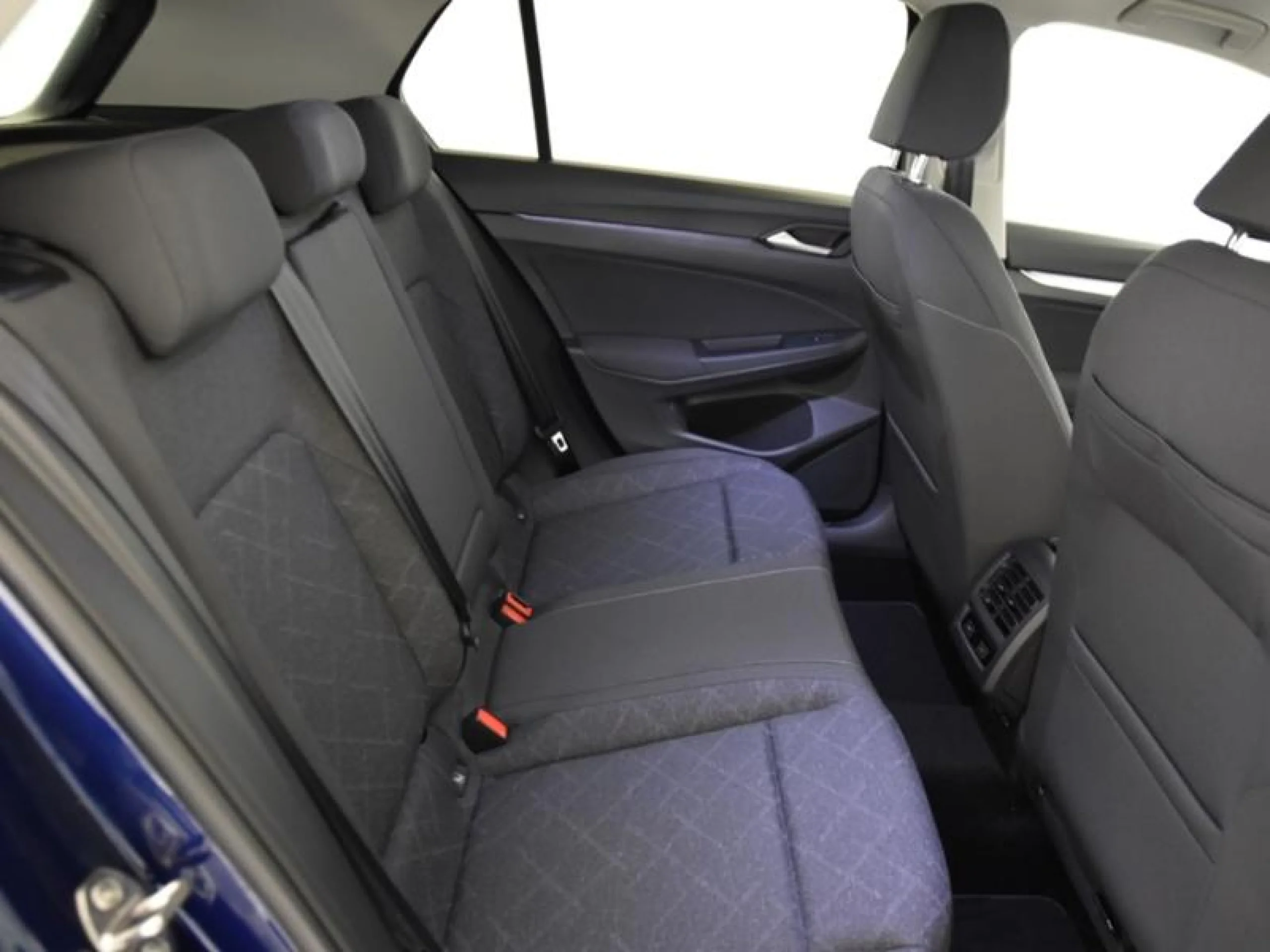 VOLKSWAGEN GOLF LIFE 1.0 ETSI 81KW (110CV) DSG - Foto 6