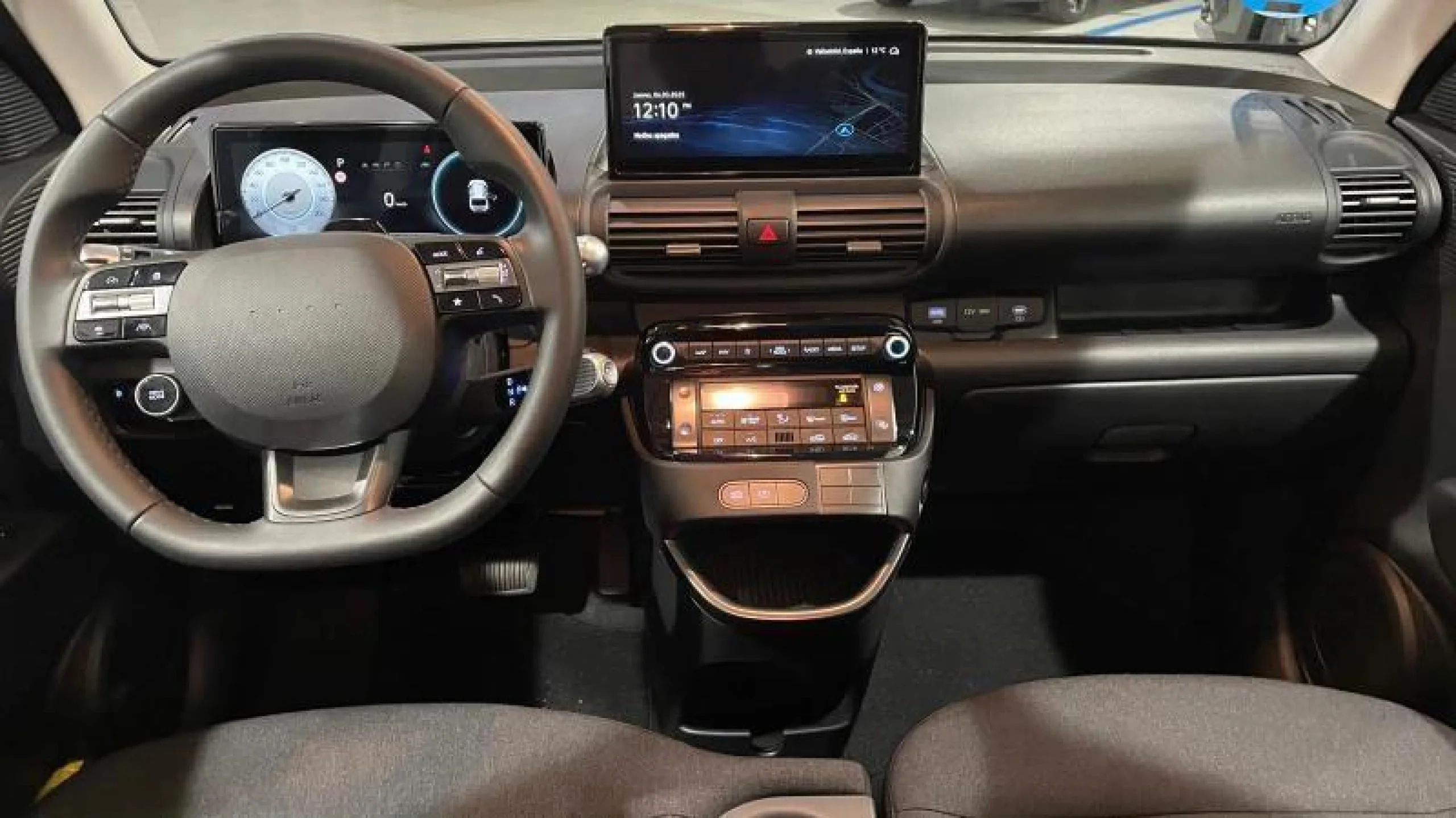 HYUNDAI INSTER 42KWH 71KW (97CV) MAXX - Foto 3