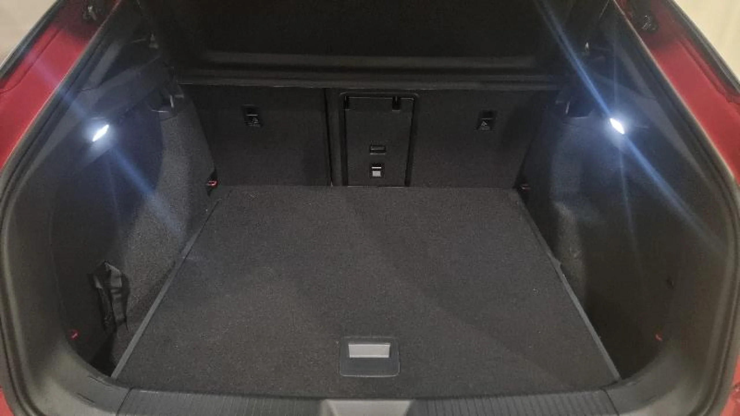 VOLKSWAGEN ID.5 PRO PERFORMANCE   150KW (204CV) - Foto 9