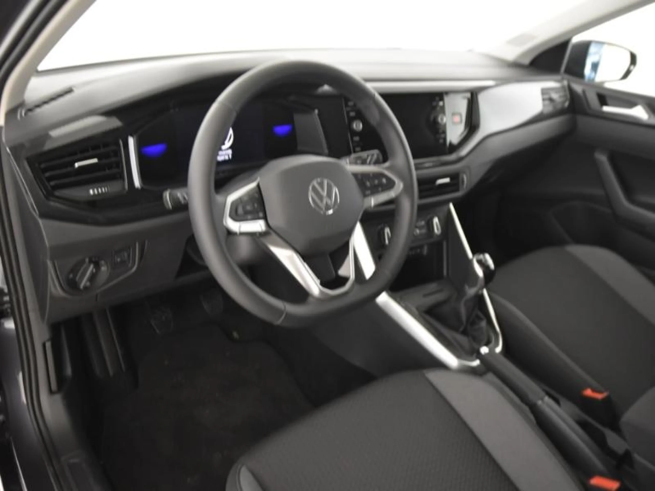 VOLKSWAGEN POLO LIFE 1.0 TSI 70KW (95CV) - Foto 9