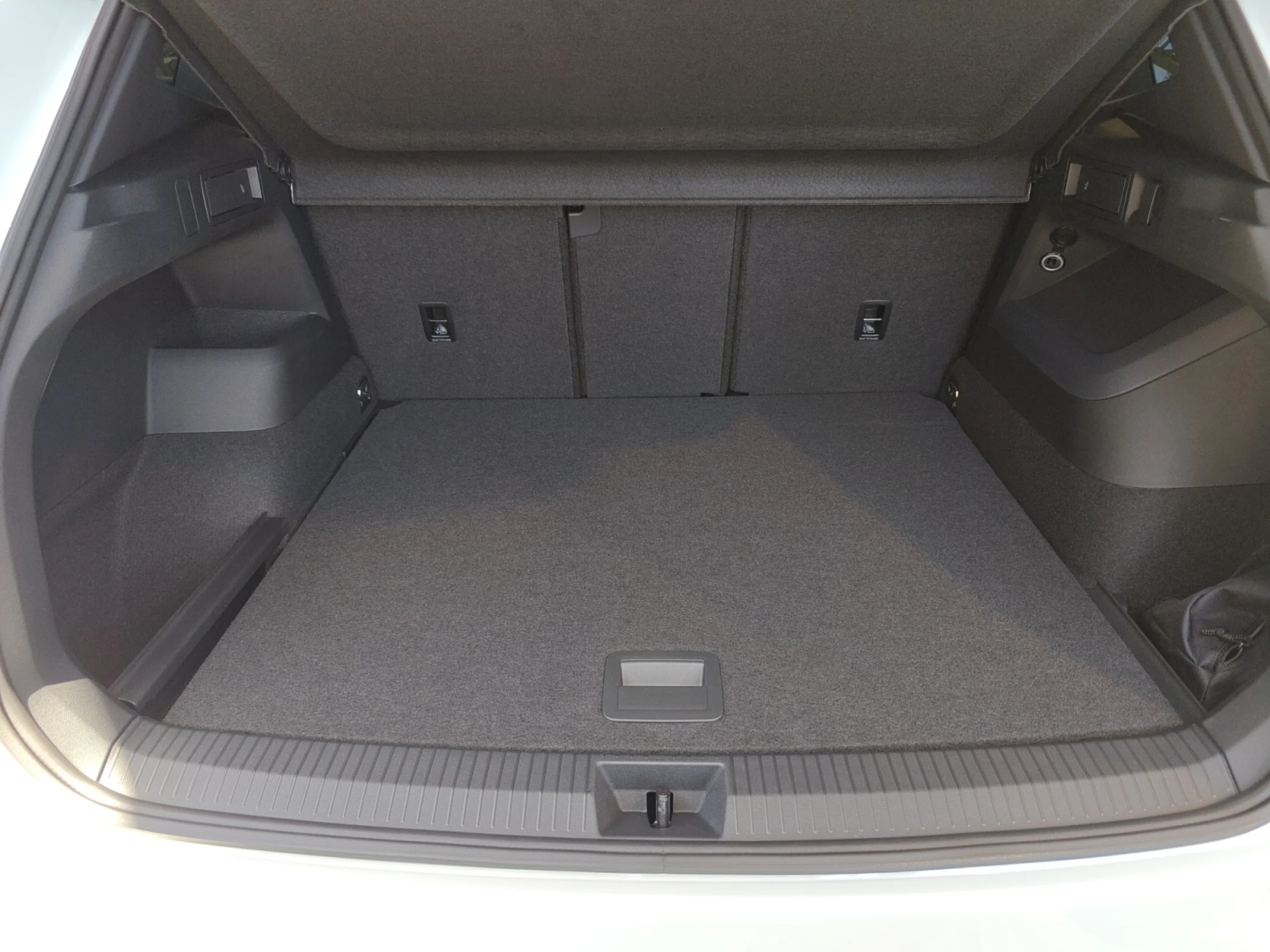 VOLKSWAGEN TIGUAN R LINE 2.0 TDI 142KW (193CV) DSG 4MOTION - Foto 7