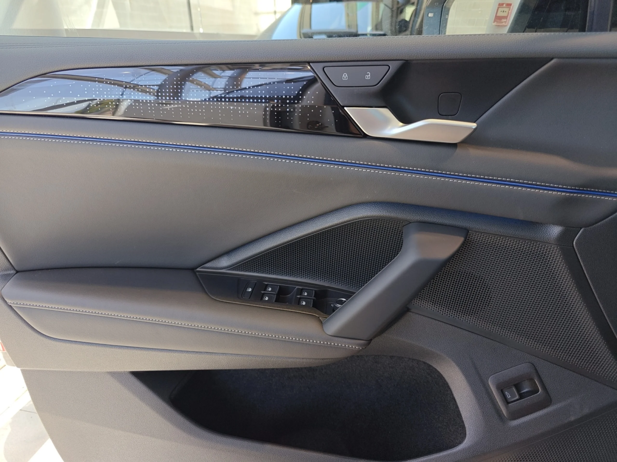 VOLKSWAGEN TIGUAN R LINE 2.0 TDI 142KW (193CV) DSG 4MOTION - Foto 13
