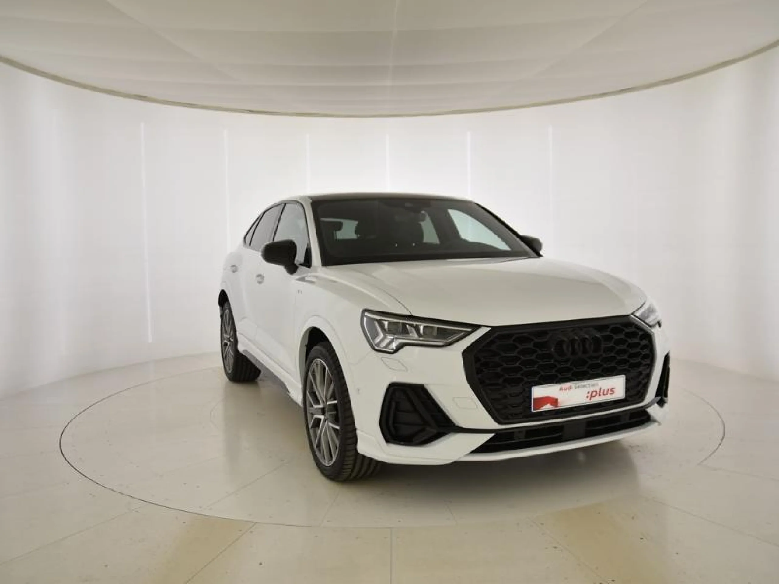 AUDI Q3 SPORTBACK BLACK LINE 35 TDI 110KW (150CV) S TRONIC - Foto 1