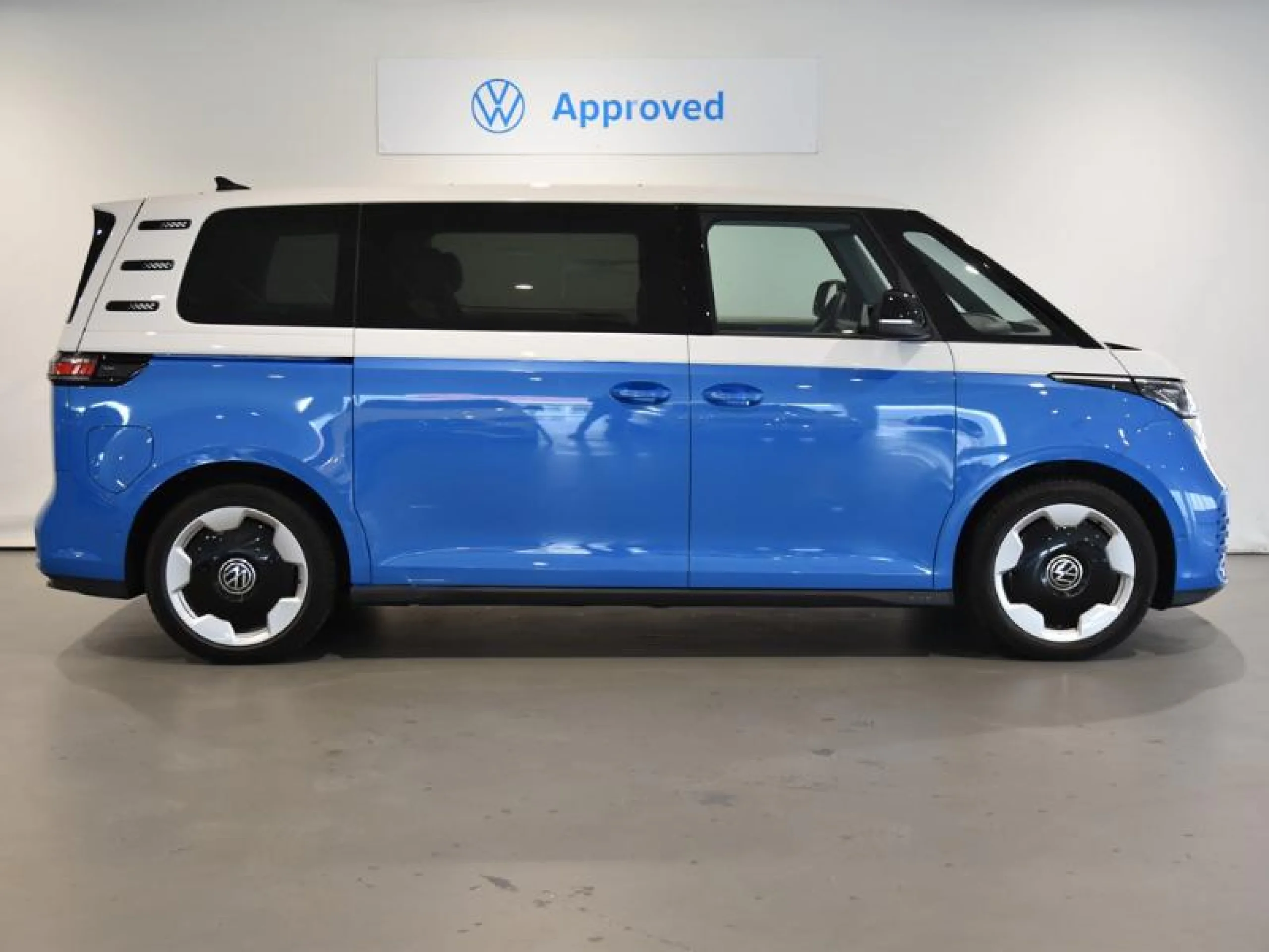 VW COMERCIALES ID. BUZZ ID. BUZZ  PRO 7 ASIENTOS BATALLA LARGA  210 KW (286 CV) 86 KWH AUT 1 VEL. - Foto 3