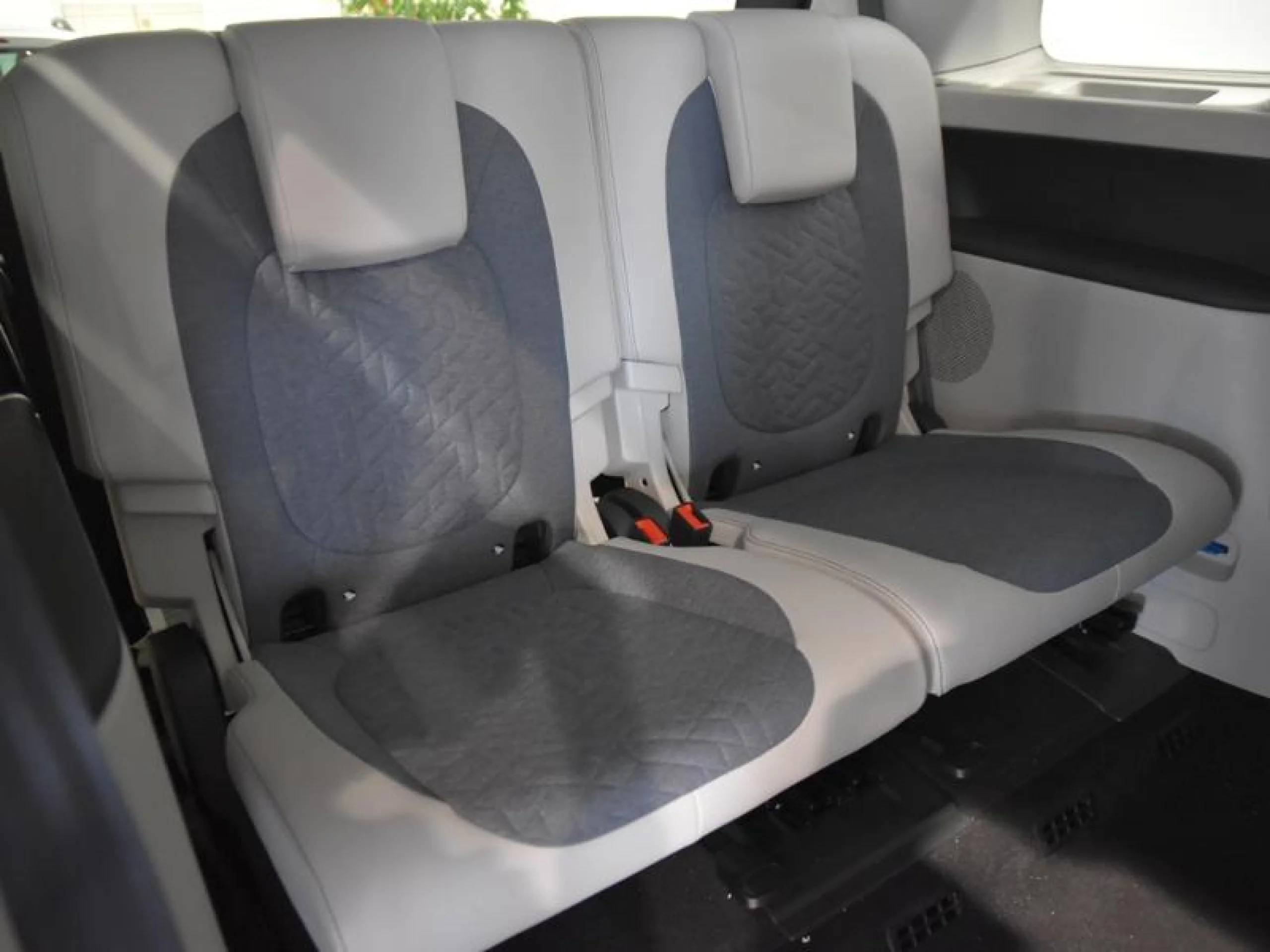 VW COMERCIALES ID. BUZZ ID. BUZZ  PRO 7 ASIENTOS BATALLA LARGA  210 KW (286 CV) 86 KWH AUT 1 VEL. - Foto 9