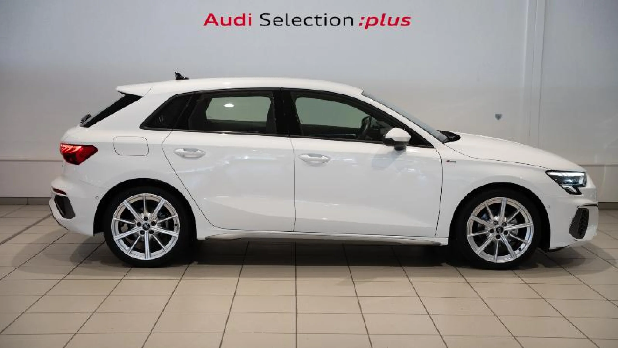 AUDI A3 SPORTBACK S LINE 35 TFSI 110KW S TRONIC - Foto 3