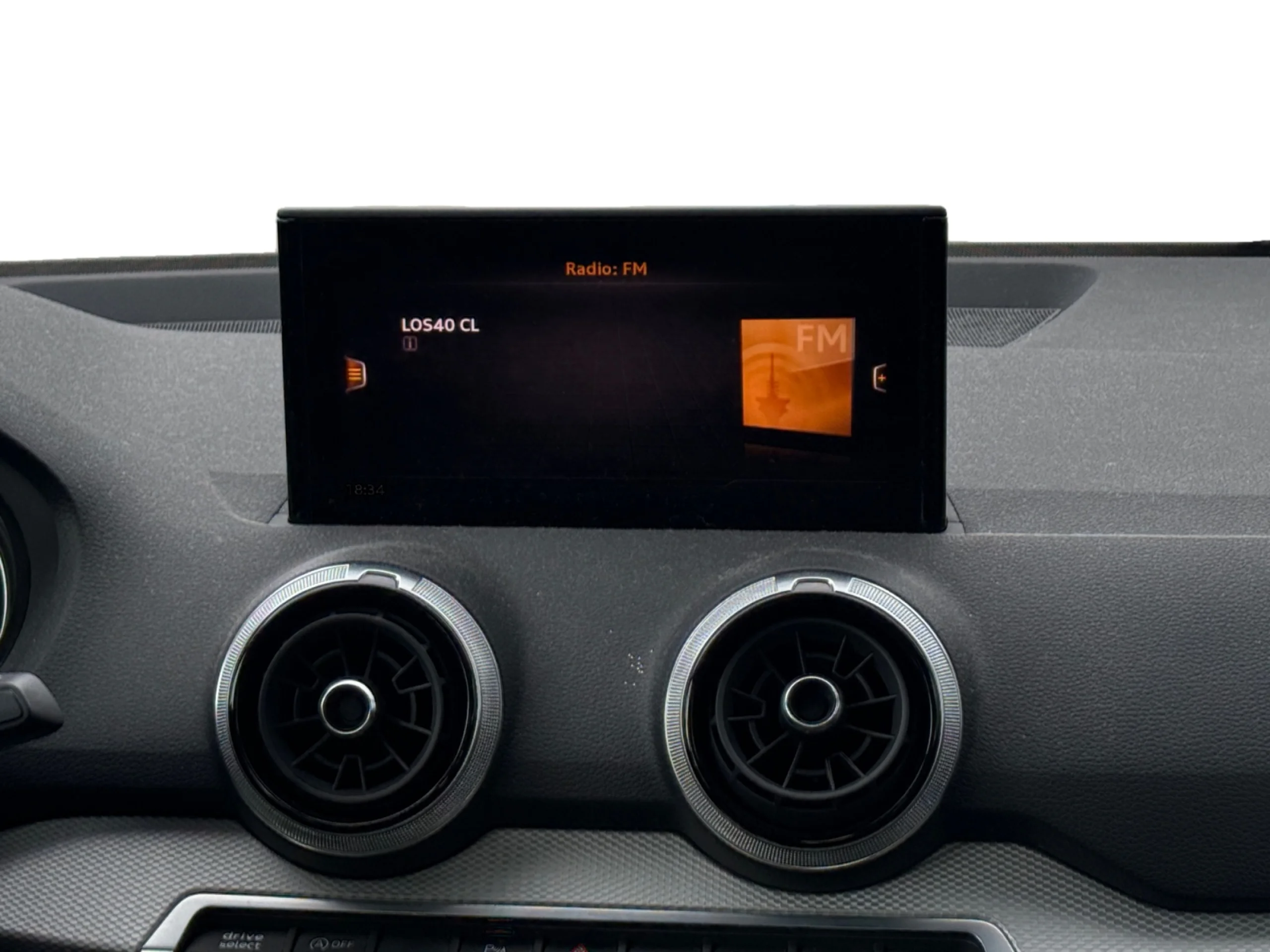 AUDI Q2 30 TFSI 81KW (110CV) - Foto 9