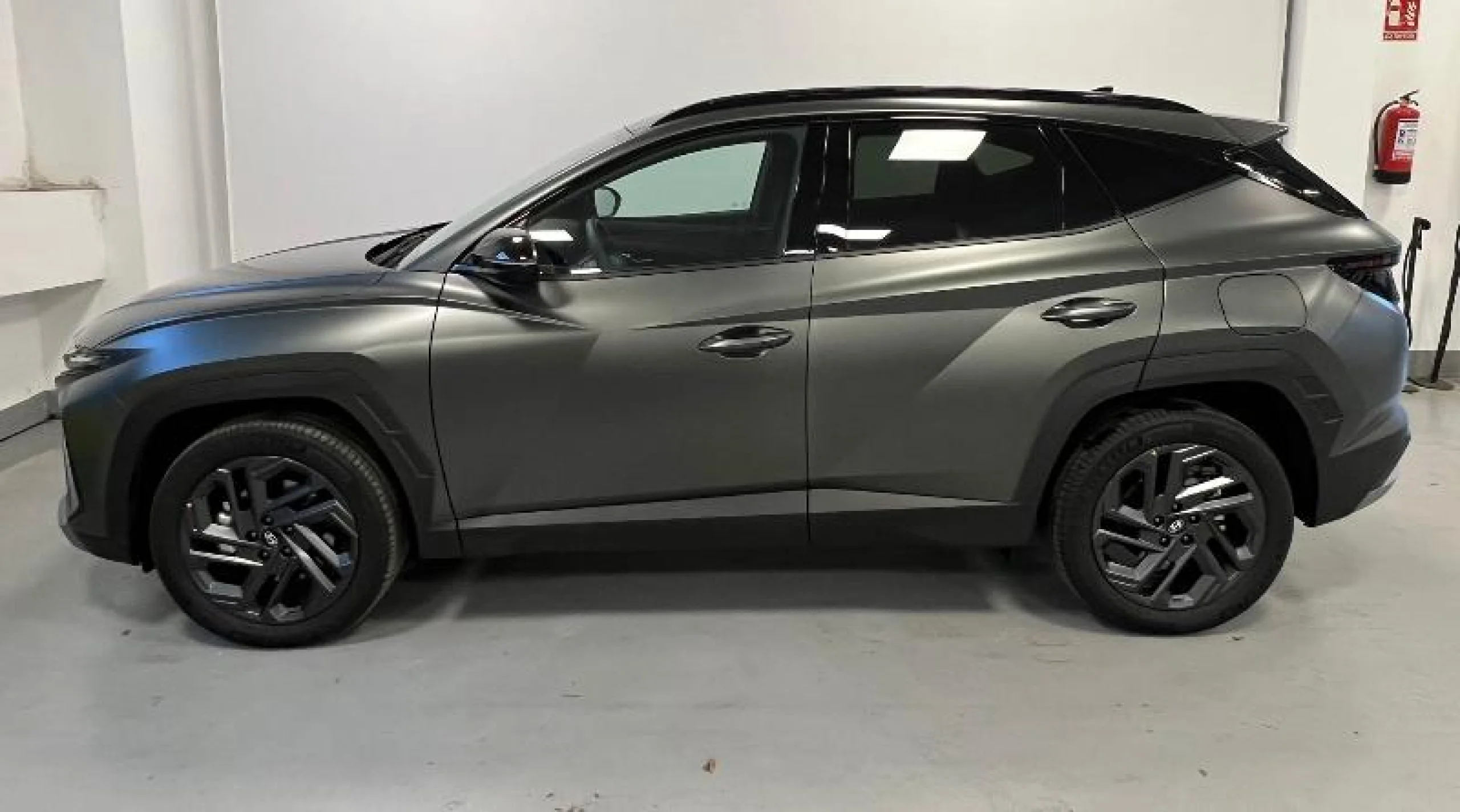 HYUNDAI TUCSON 1.6T 160CV 48V DCT 20 ANIVERSARIO SKY - Foto 3