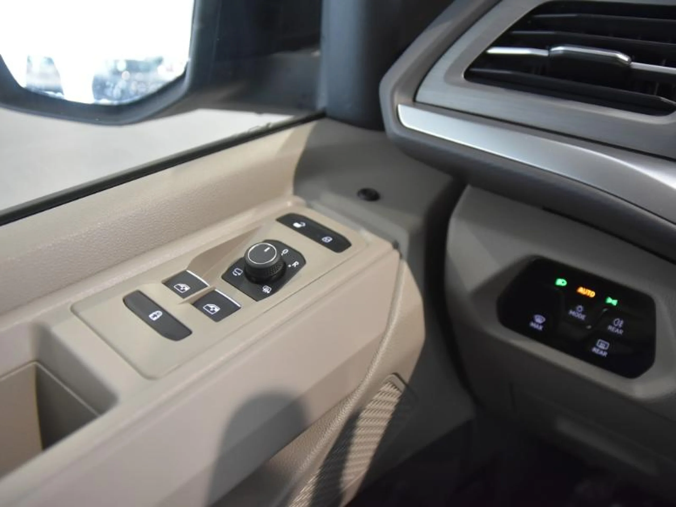 VW COMERCIALES Multivan MULTIVAN   LIFE    2.0 TDI 110 KW (150 CV) DSG 7 VEL. - Foto 20