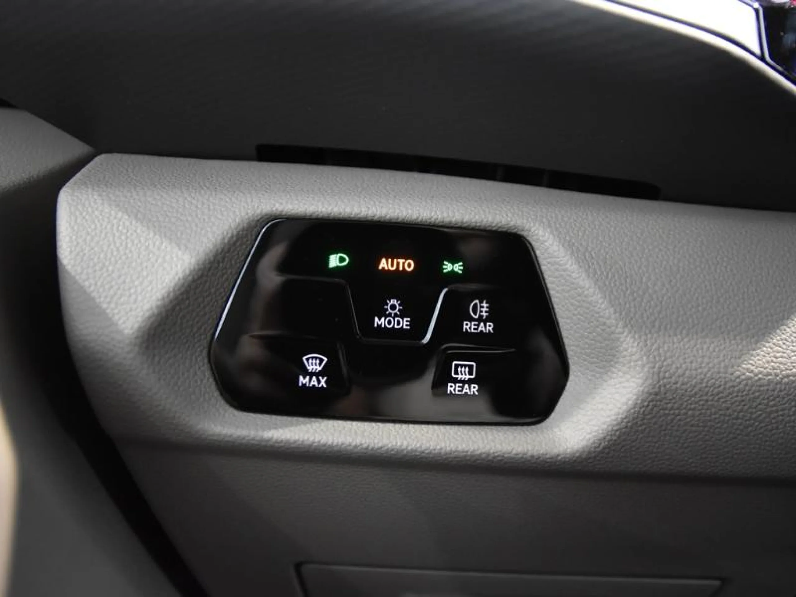 VW COMERCIALES Multivan MULTIVAN   LIFE    2.0 TDI 110 KW (150 CV) DSG 7 VEL. - Foto 21