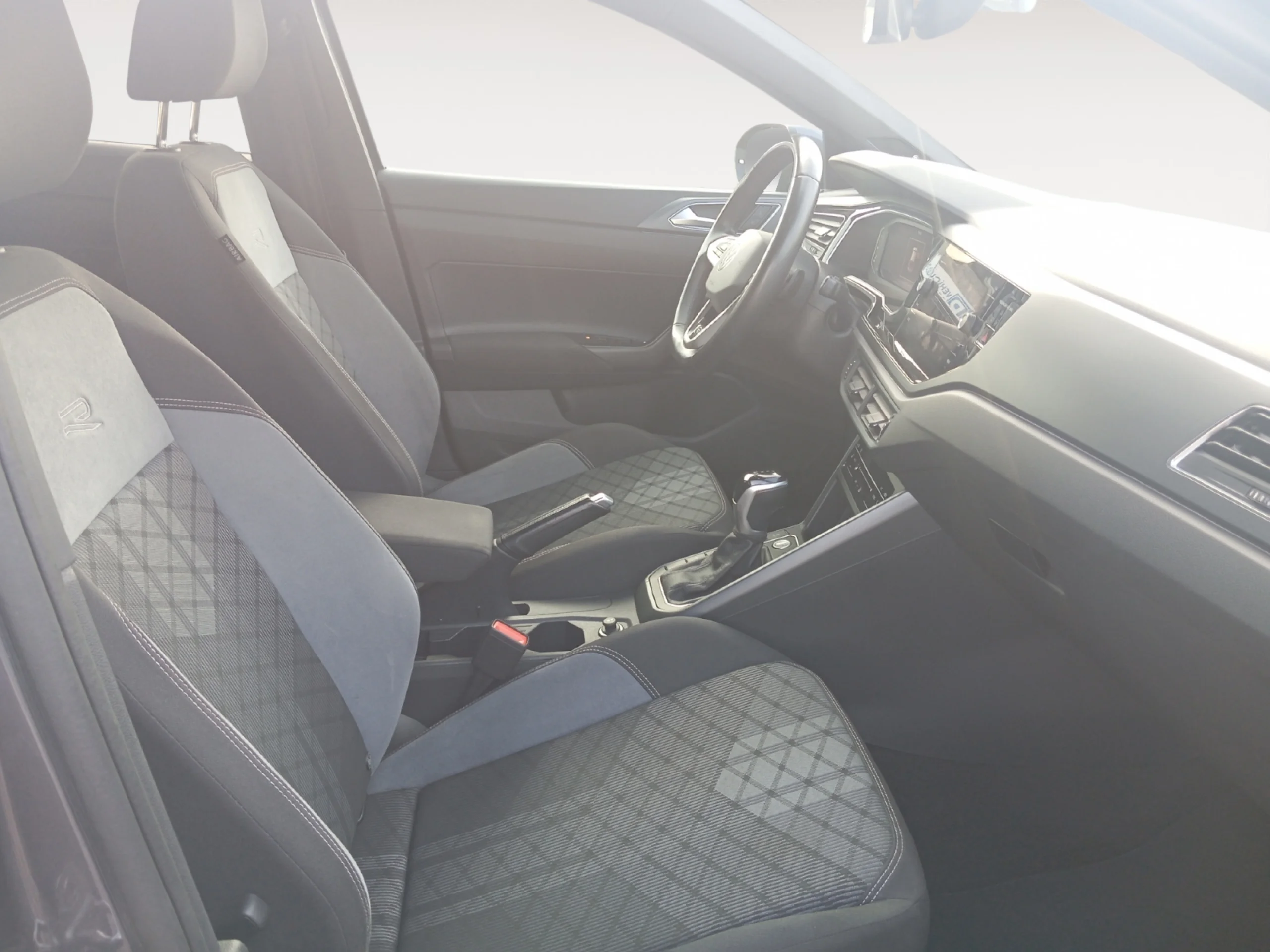 VOLKSWAGEN TAIGO R LINE 1.5 TSI 110KW (150CV) DSG - Foto 5