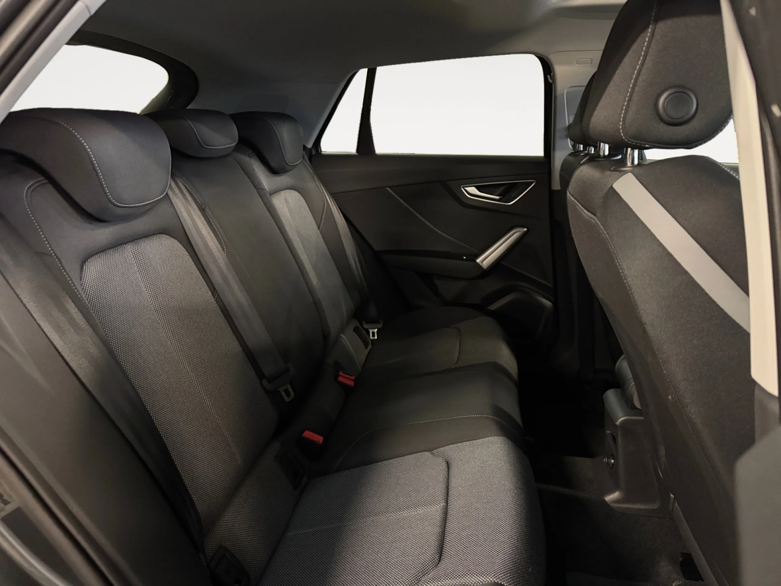 AUDI Q2 Q2  BLACK LINE EDITION 35 TDI  110(150) KW(CV) S TRONIC - Foto 8