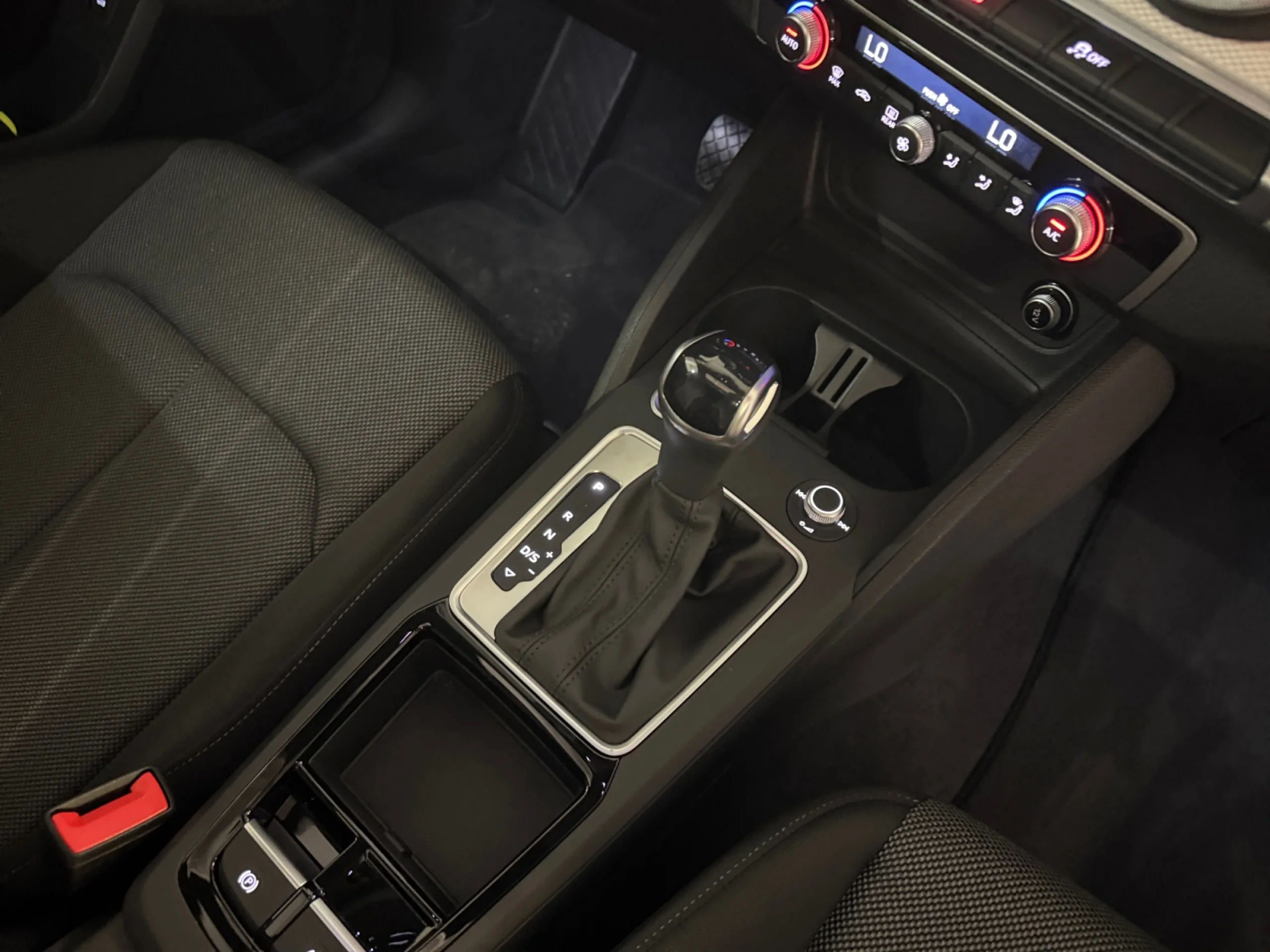 AUDI Q2 Q2  BLACK LINE EDITION 35 TDI  110(150) KW(CV) S TRONIC - Foto 11