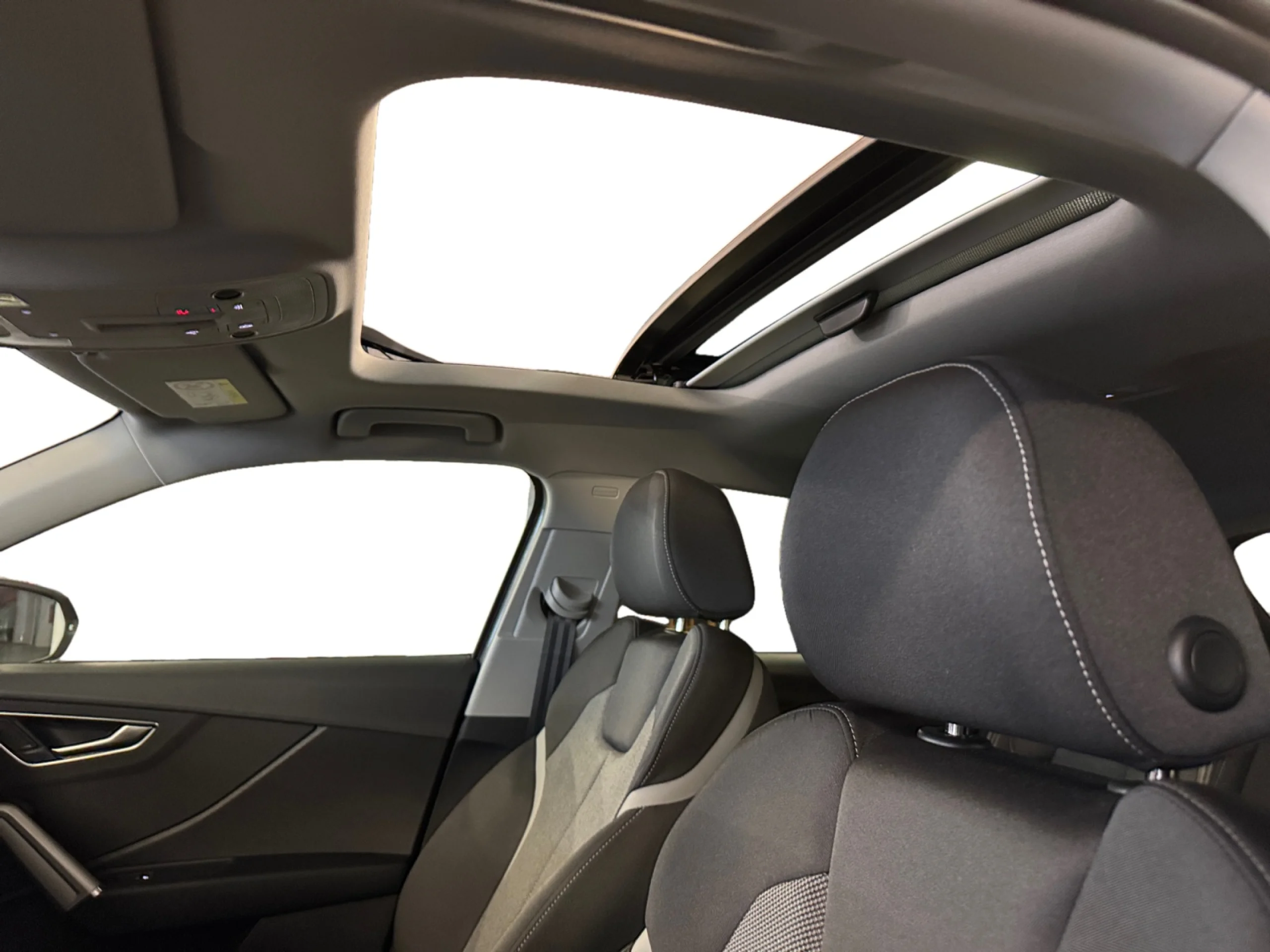 AUDI Q2 Q2  BLACK LINE EDITION 35 TDI  110(150) KW(CV) S TRONIC - Foto 13