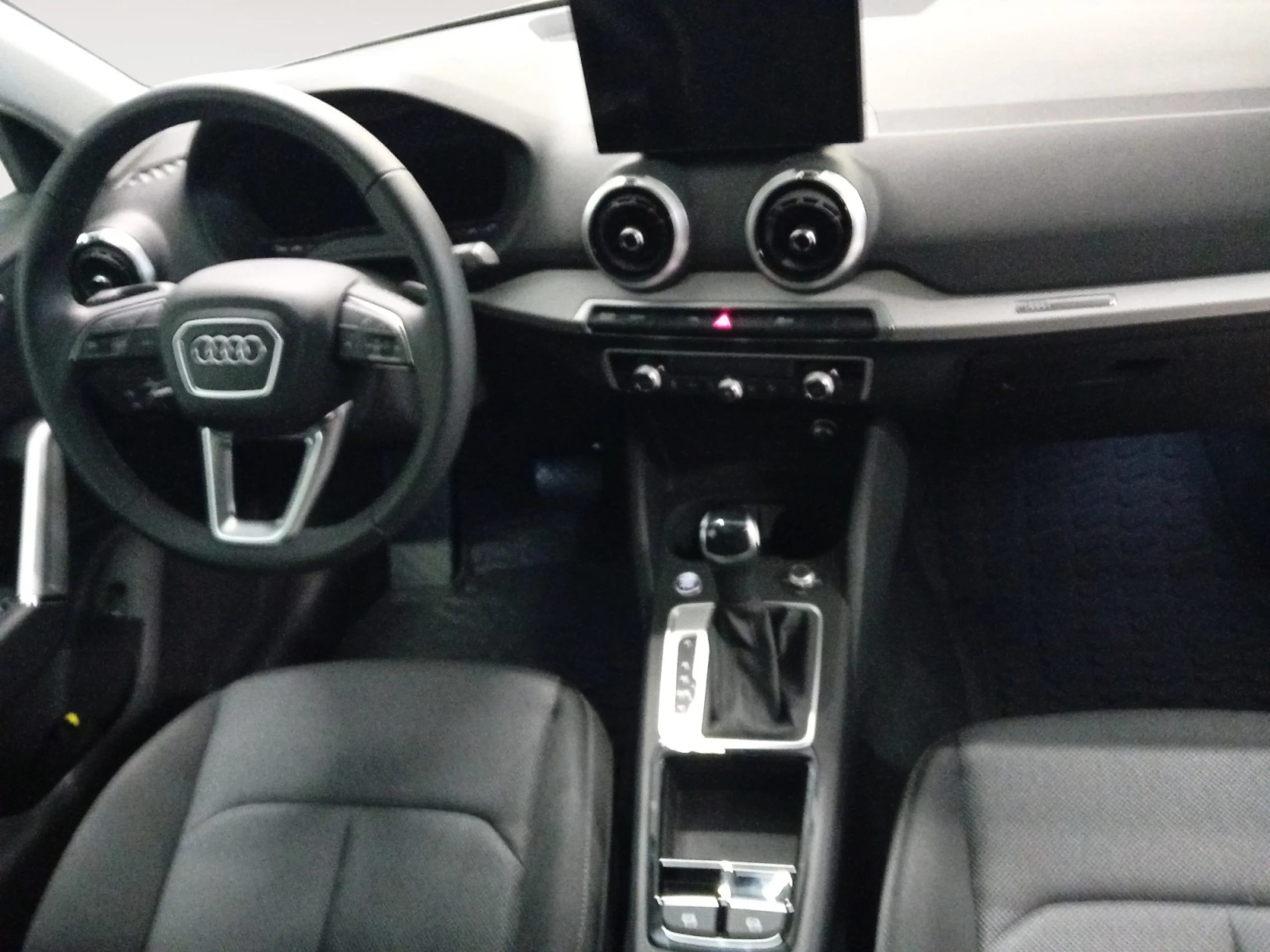 AUDI Q2 Q2  BLACK LINE EDITION 35 TDI  110(150) KW(CV) S TRONIC - Foto 4