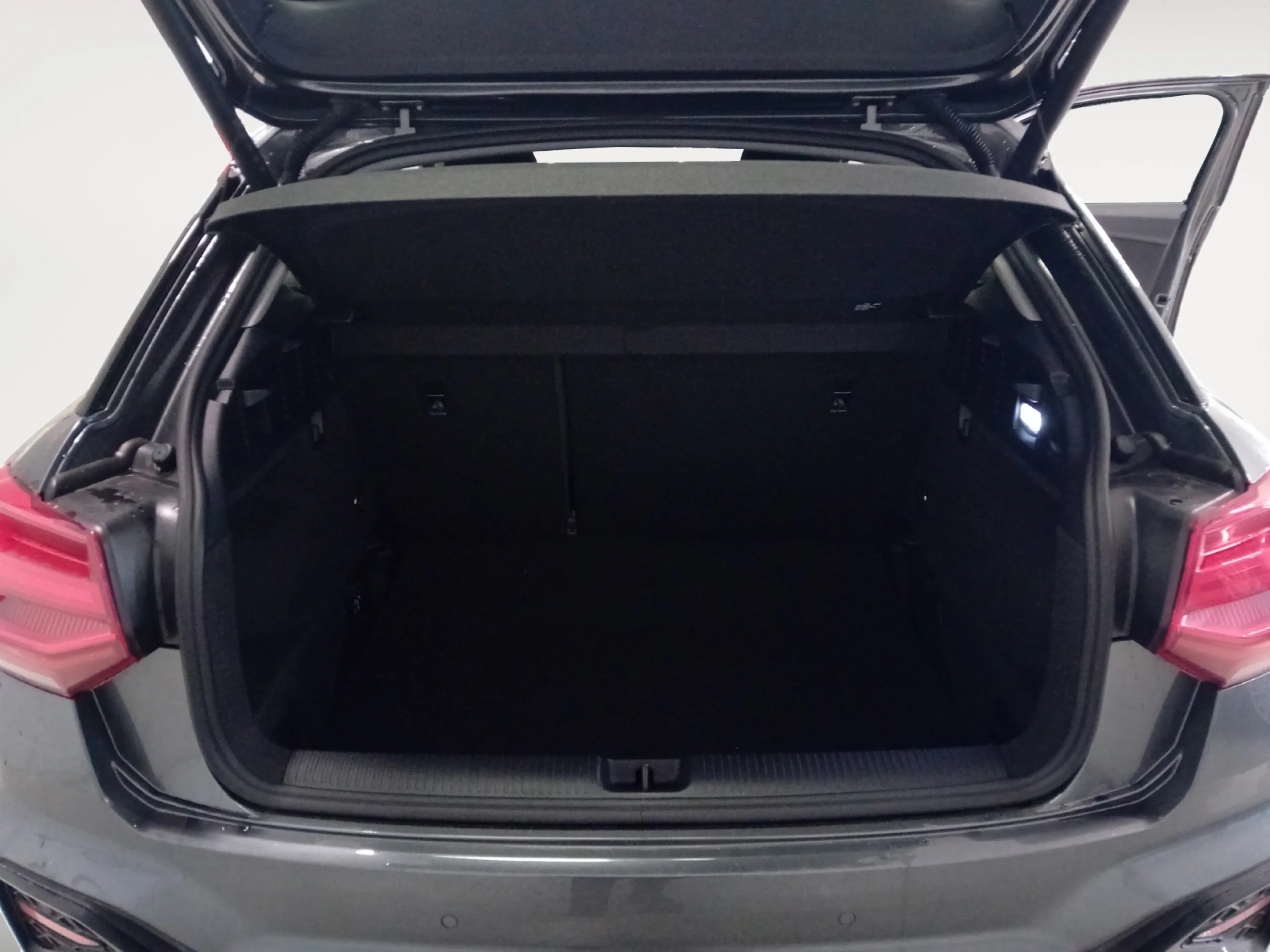 AUDI Q2 Q2  BLACK LINE EDITION 35 TDI  110(150) KW(CV) S TRONIC - Foto 7