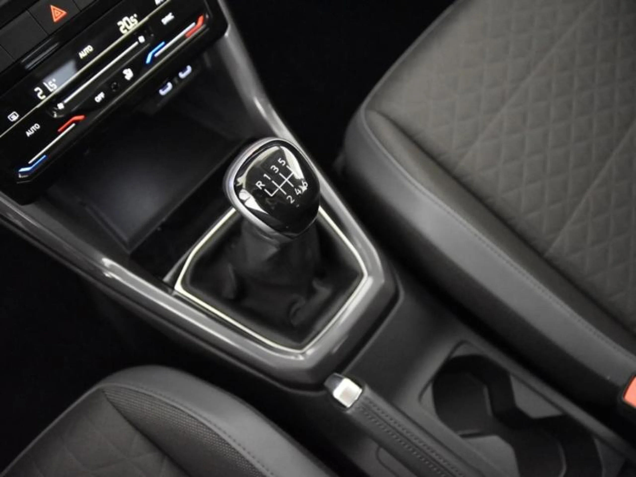 VOLKSWAGEN T CROSS SPORT 1.0 TSI 81KW (110CV) - Foto 10