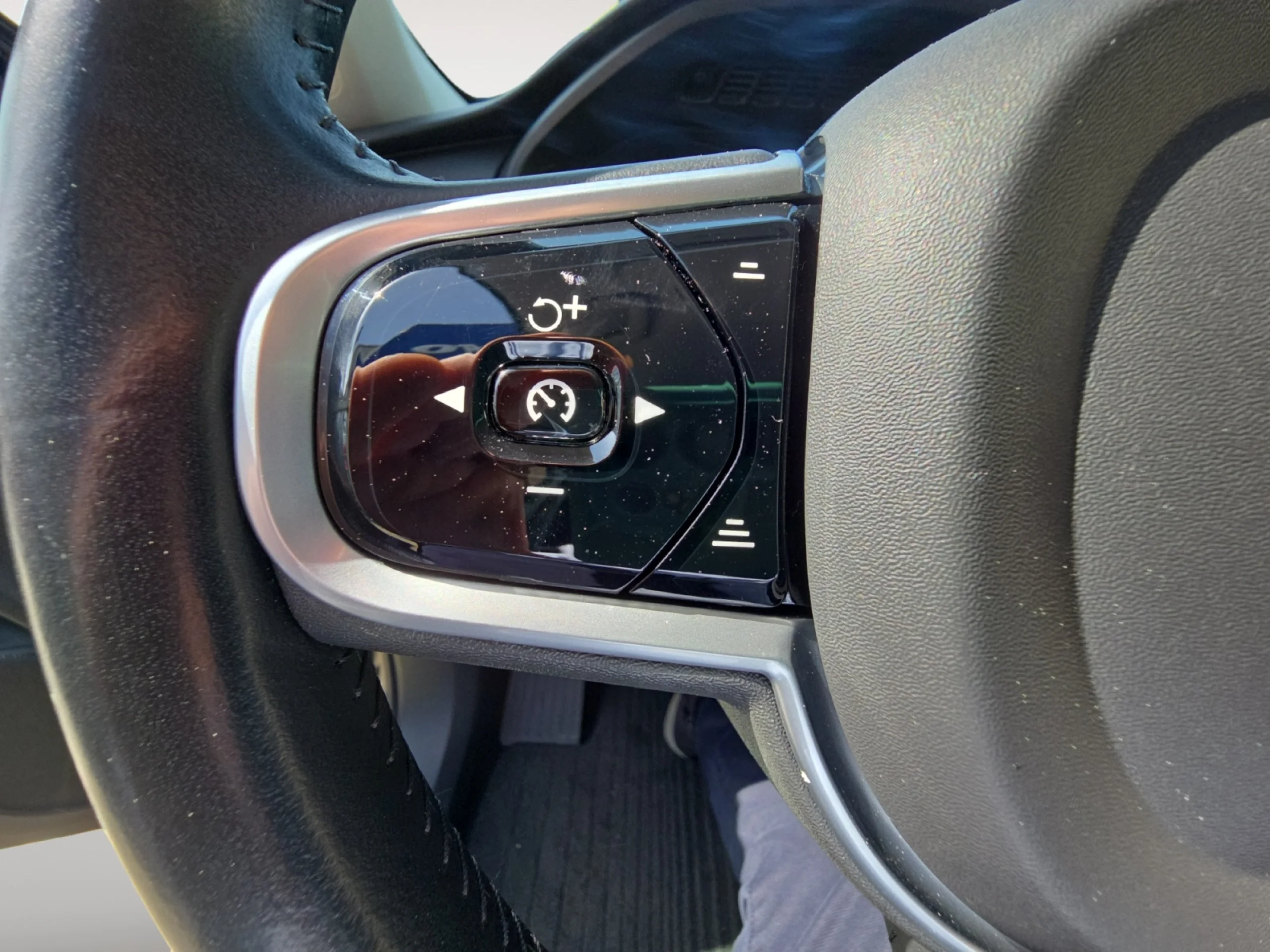 VOLVO XC90 2.0 D5 AWD MOMENTUM AUTO - Foto 14