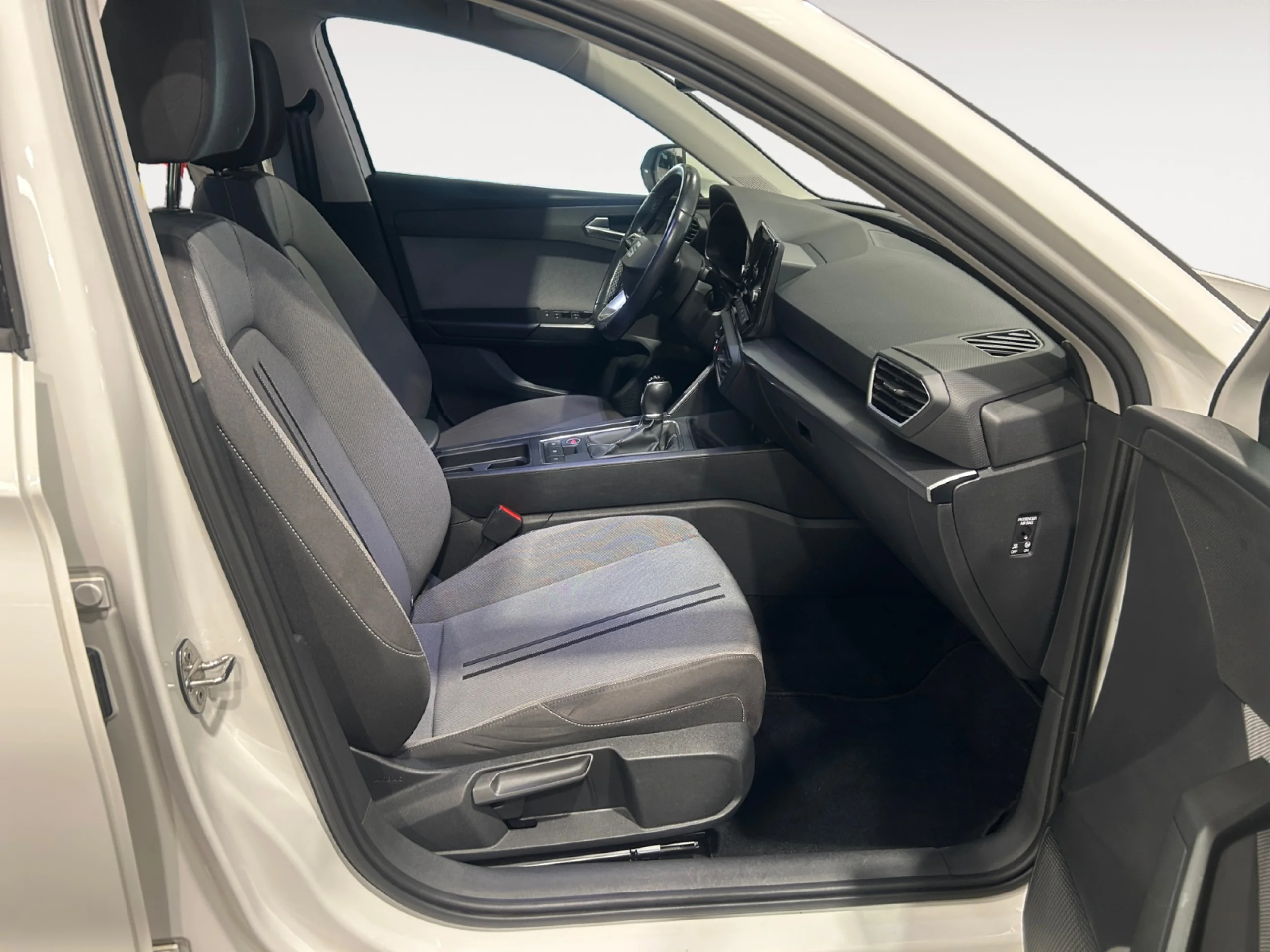 SEAT LEON SP 2.0 TDI 85KW STYLE - Foto 5