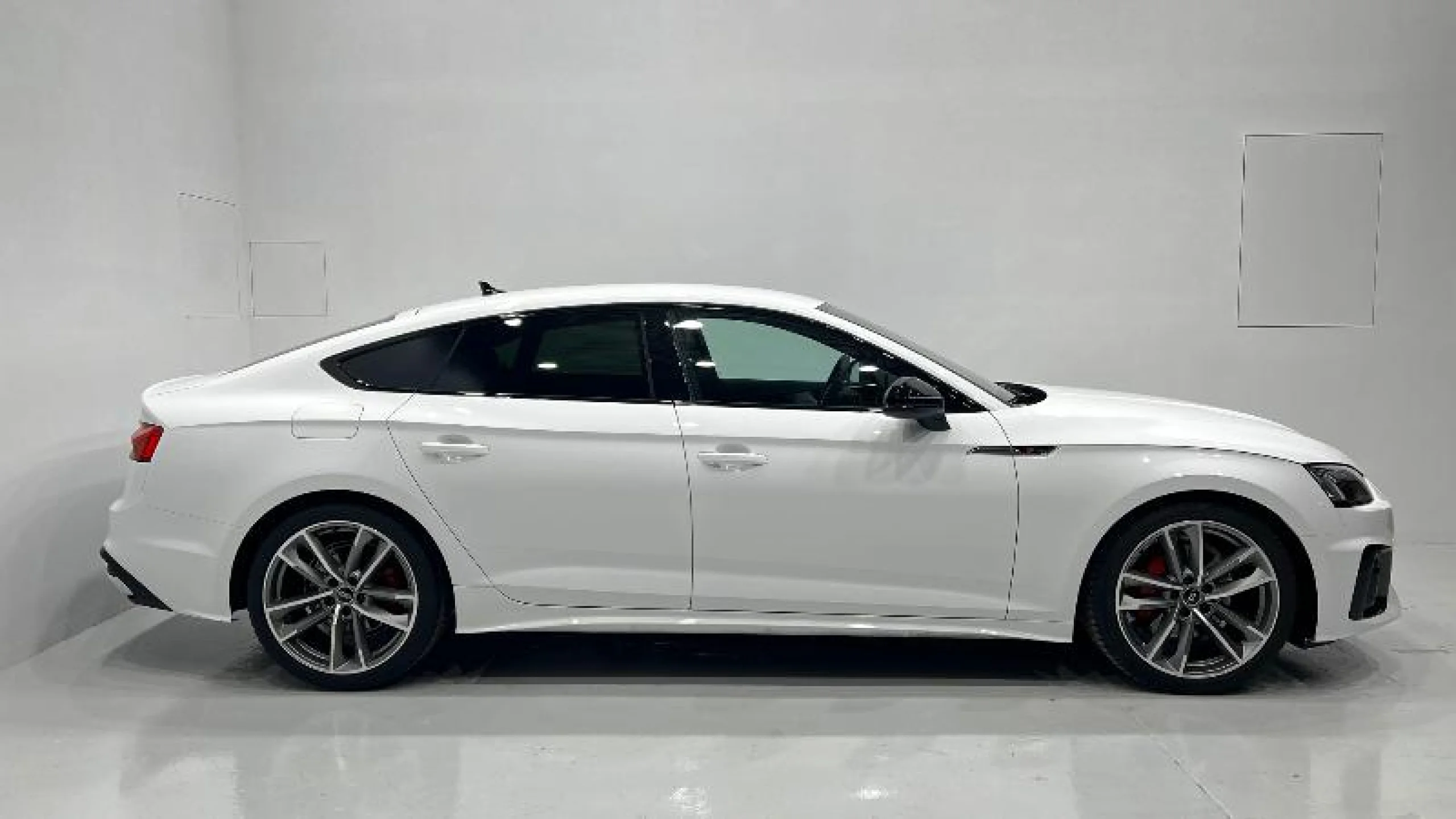 AUDI A5 BLACK LINE 40 TDI S TRONIC SPORTBACK - Foto 3