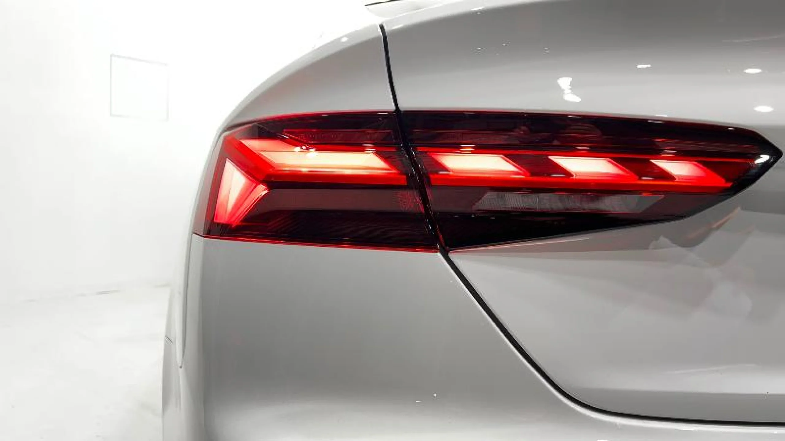 AUDI A5 BLACK LINE 40 TDI S TRONIC SPORTBACK - Foto 14