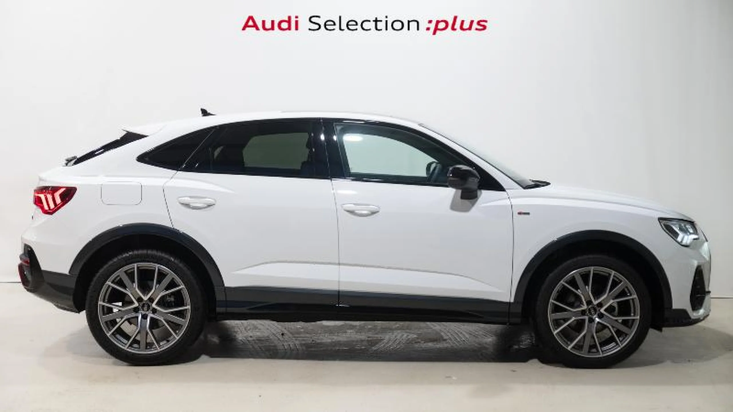 AUDI Q3 SPORTBACK BLACK LINE 35 TDI 110KW (150CV) S TRONIC - Foto 3