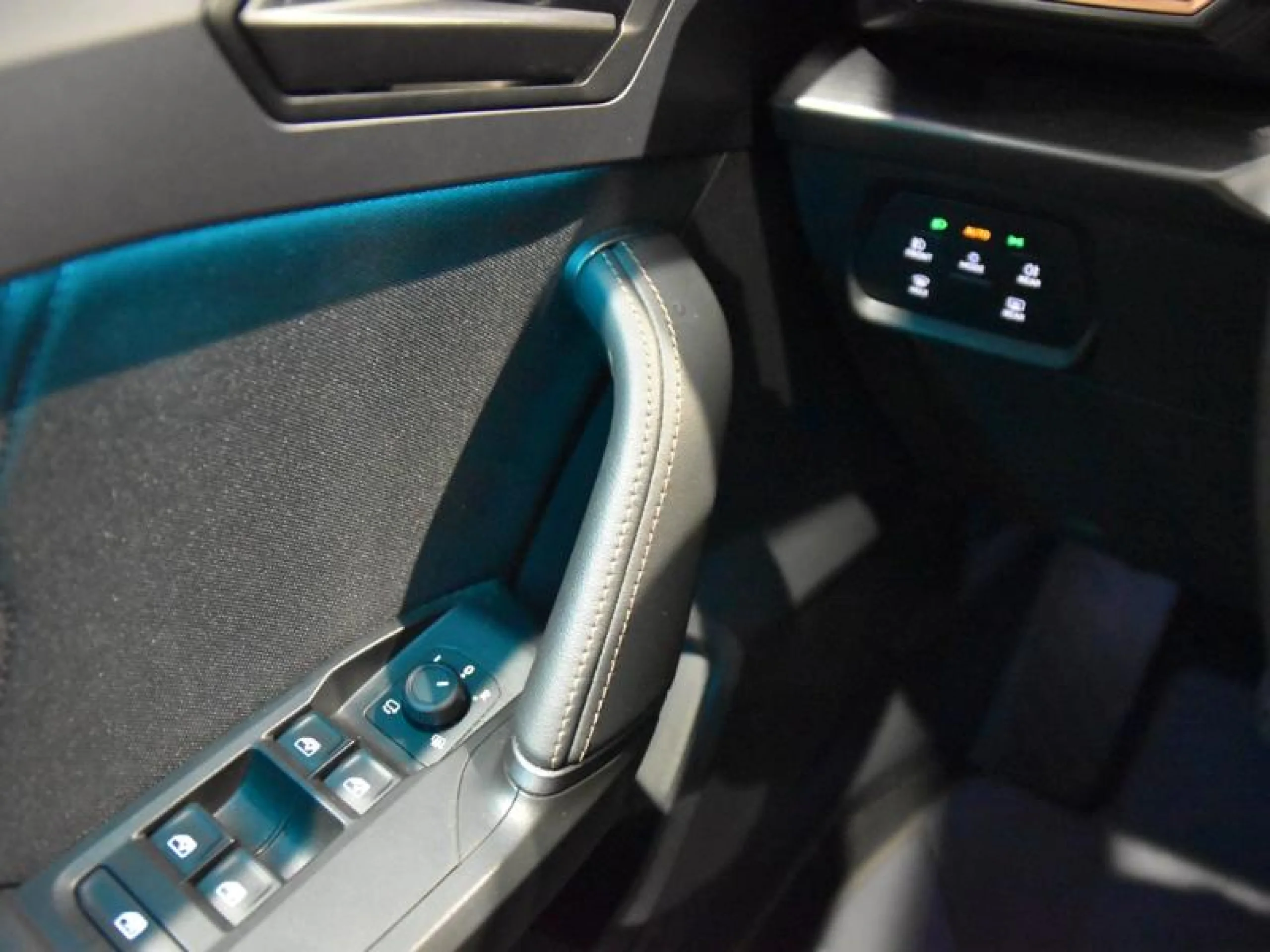 CUPRA LEON 1.5 TSI 110KW (150CV) - Foto 16