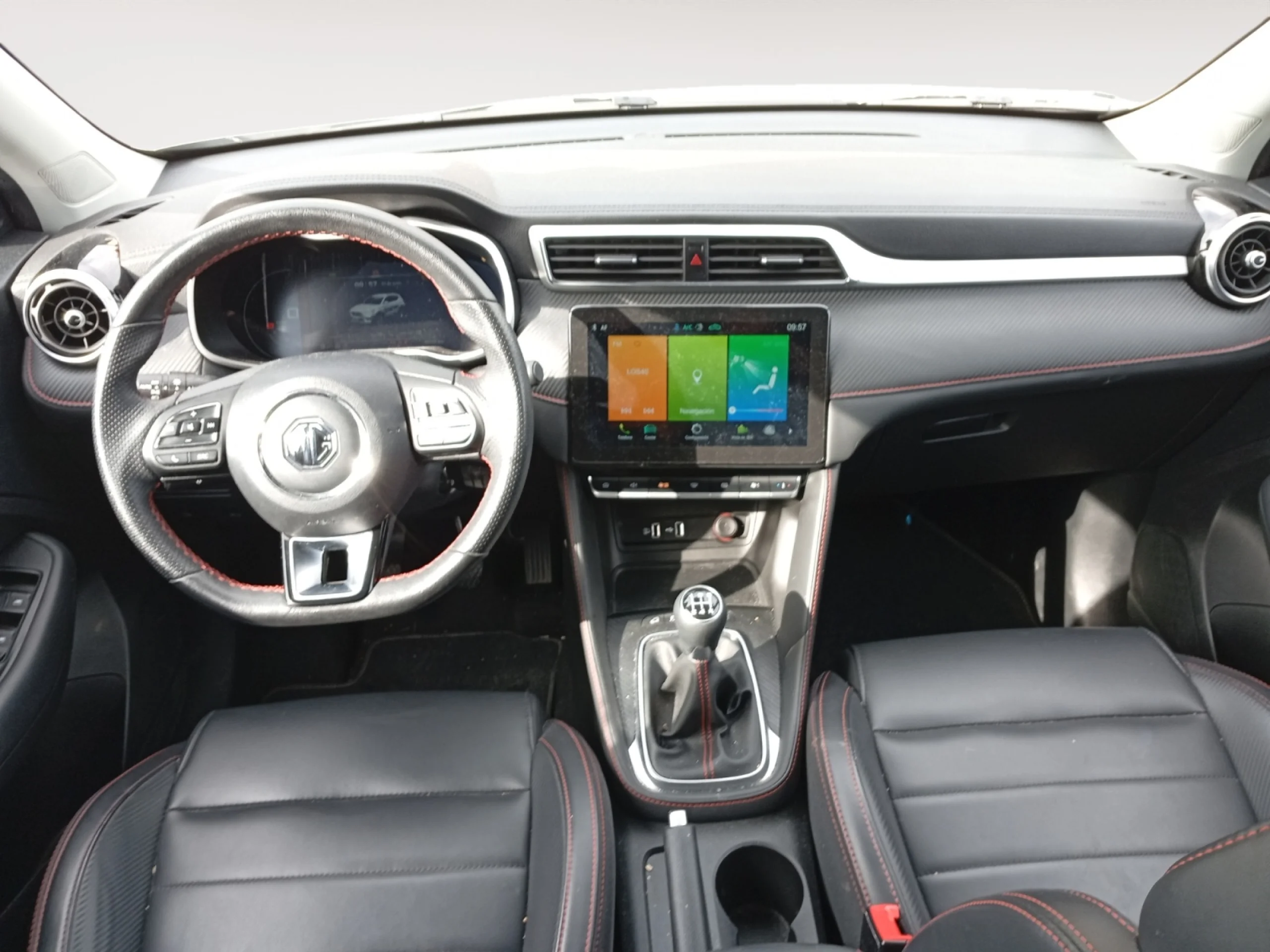 MG Zs 1.0T LUXURY - Foto 4