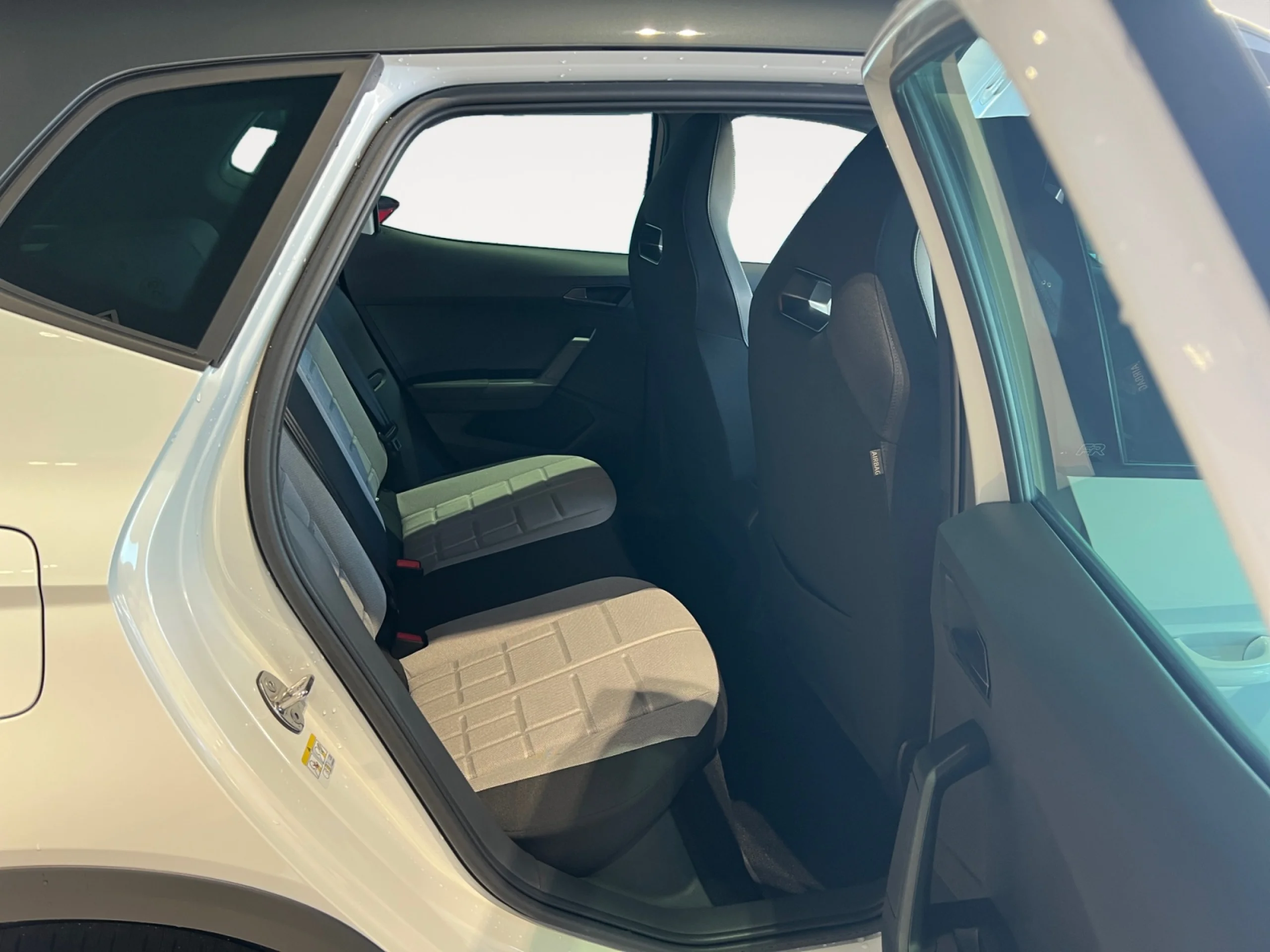 SEAT ARONA 1.0 TSI 85KW (115CV) START&STOP FR+ - Foto 6