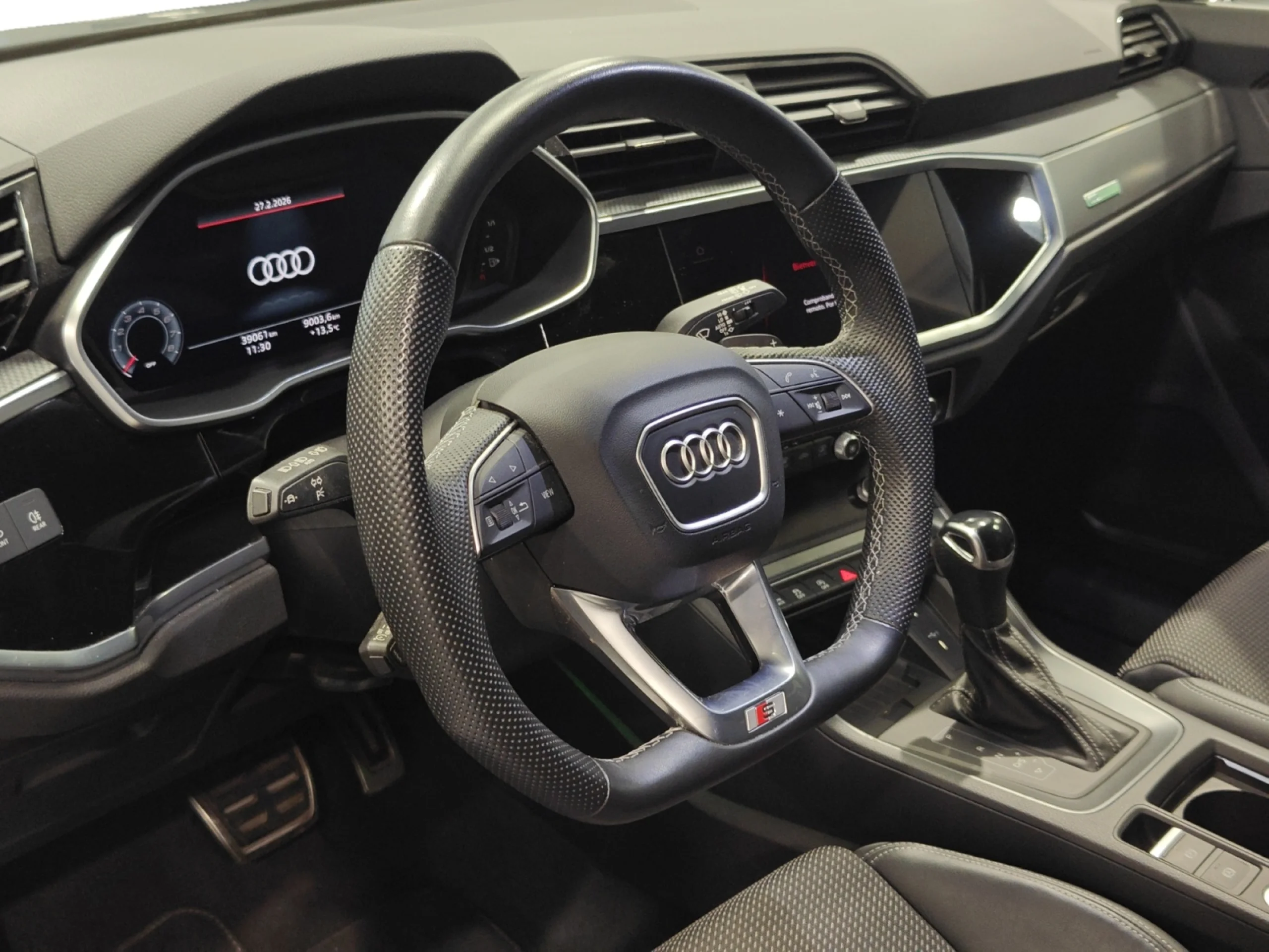 AUDI Q3 BLACK LINE 35 TFSI 110KW (150CV) S TRON - Foto 9
