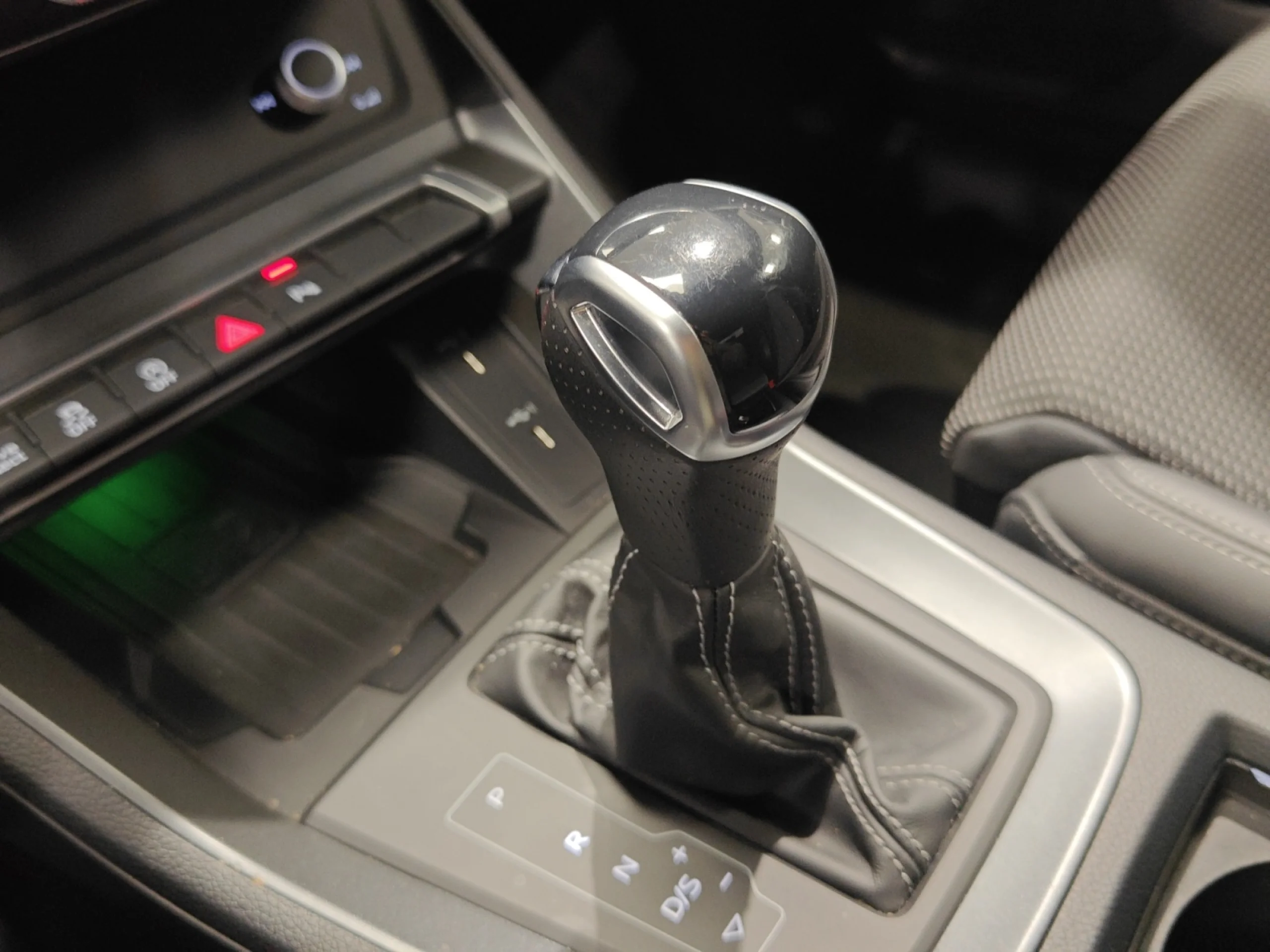 AUDI Q3 BLACK LINE 35 TFSI 110KW (150CV) S TRON - Foto 17