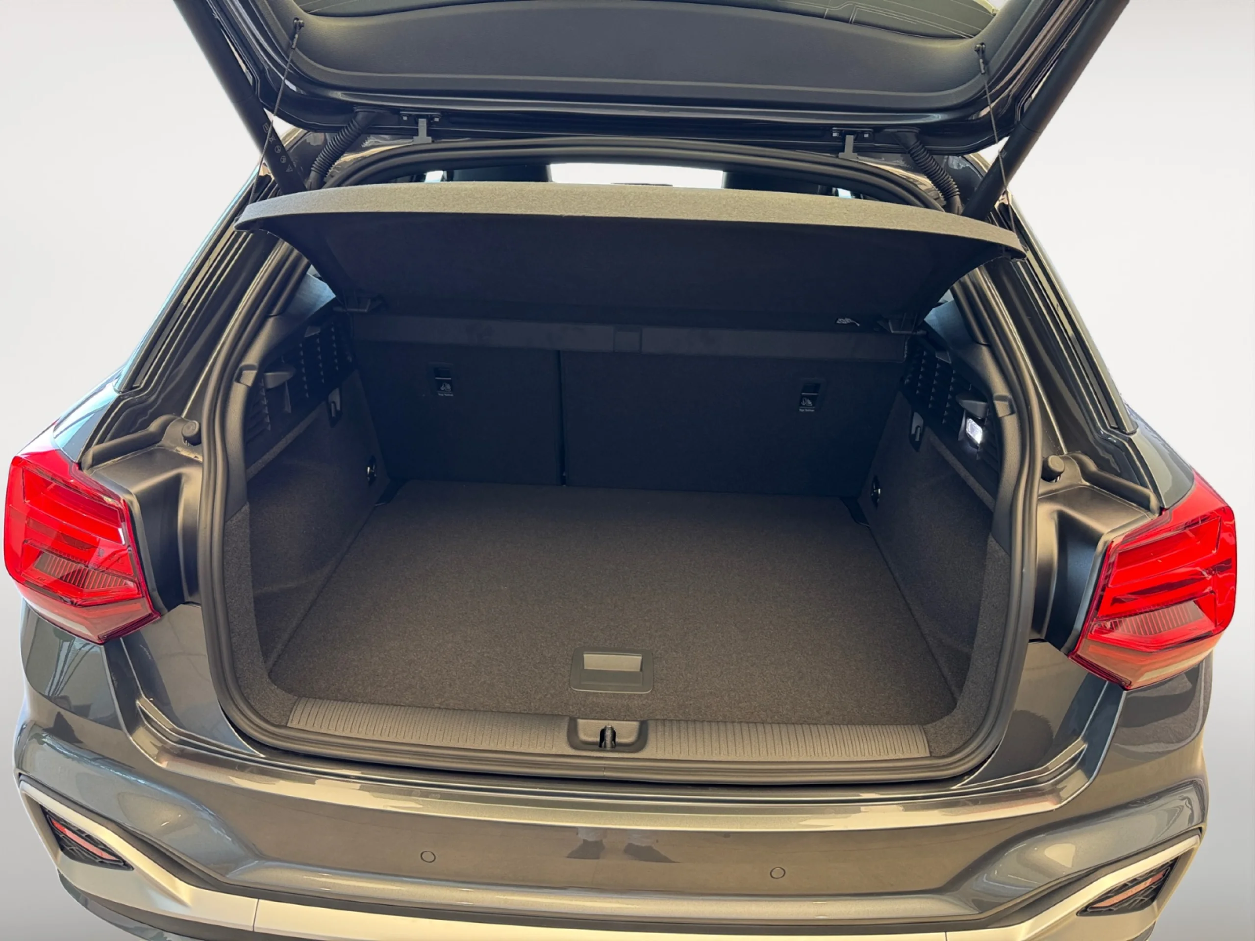 AUDI Q2 ADRENALIN EDITION 35 TFSI 110KW (150CV) - Foto 10