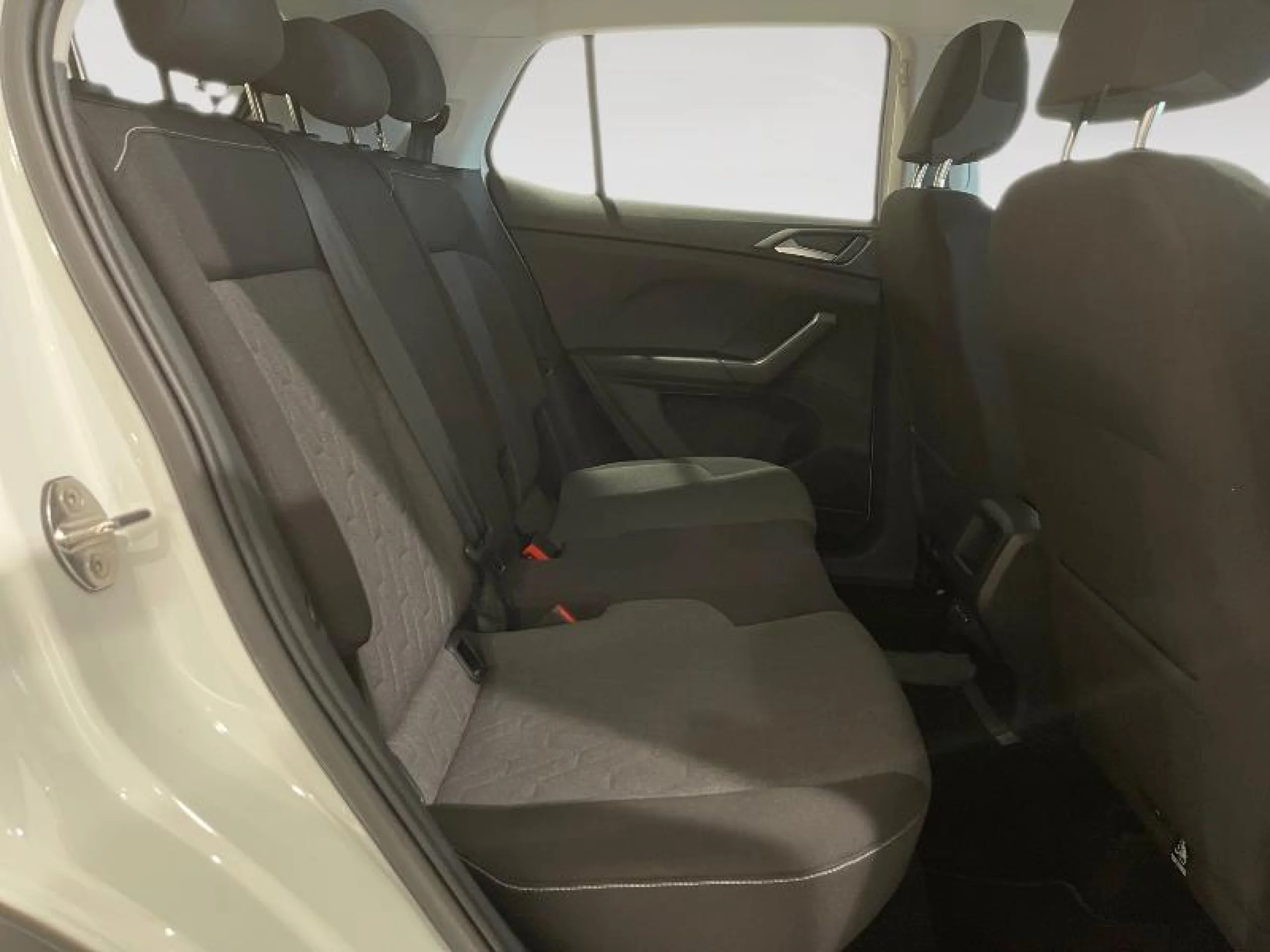 VOLKSWAGEN T CROSS ADVANCE 1.0 TSI 70KW (95CV) - Foto 6