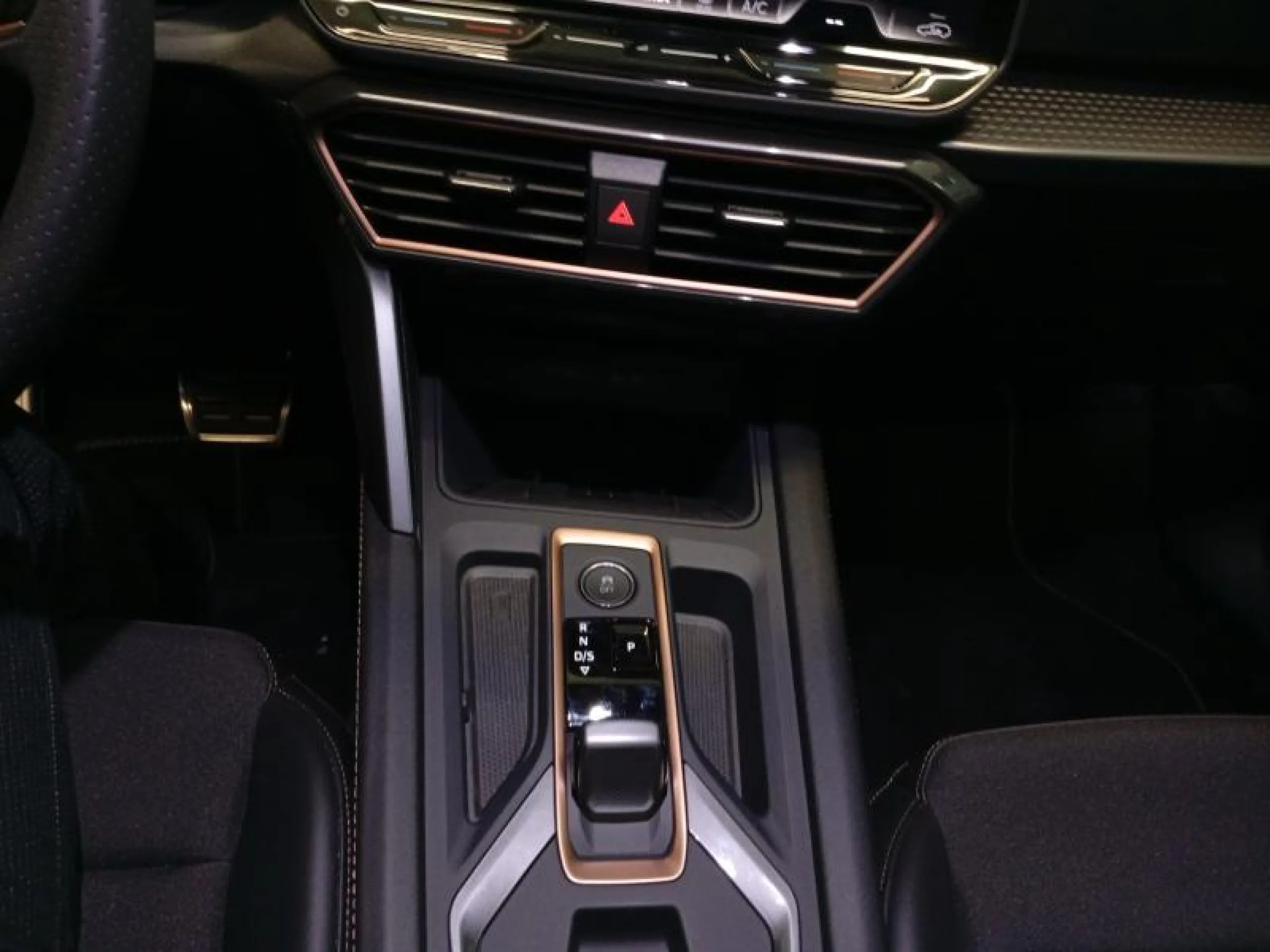 CUPRA FORMENTOR 1.5 ETSI 110KW (150 CV) DSG - Foto 10