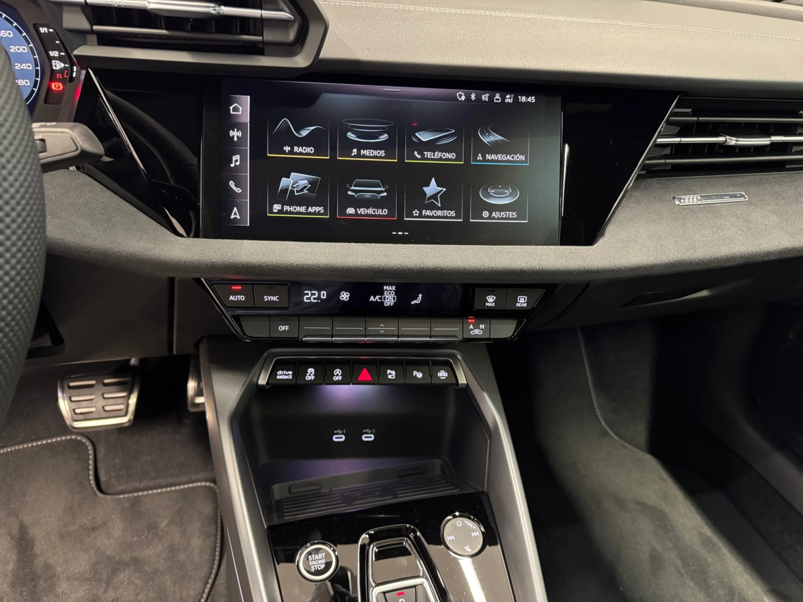 AUDI A3 SEDAN BLACK LINE TDI 110KW S TRONIC - Foto 15