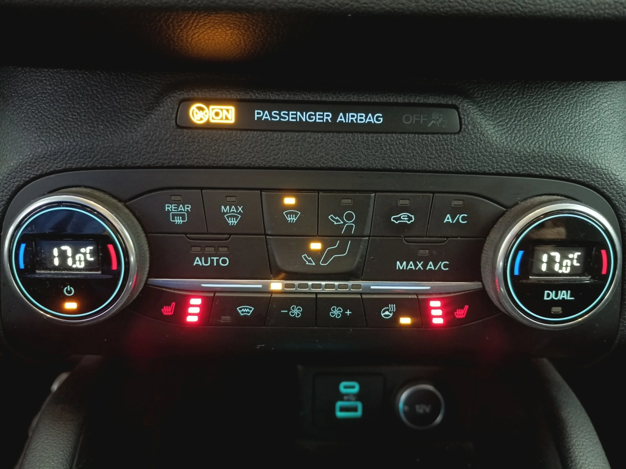 FORD KUGA ST LINE 2.0 ECOBLUE MHEV 110KW (150CV) - Foto 13