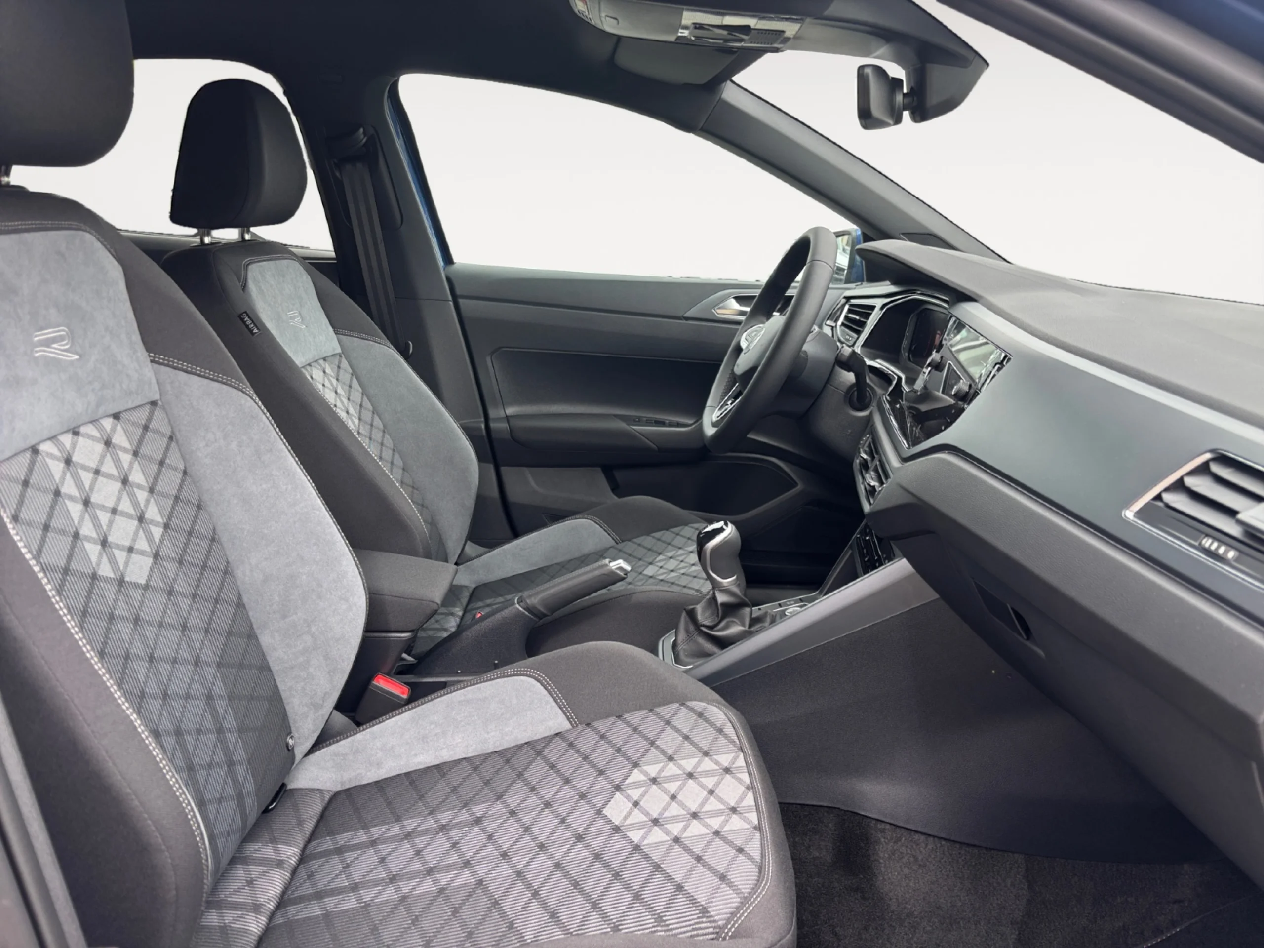 VOLKSWAGEN POLO R LINE 1.0 TSI 70KW (95CV) - Foto 5