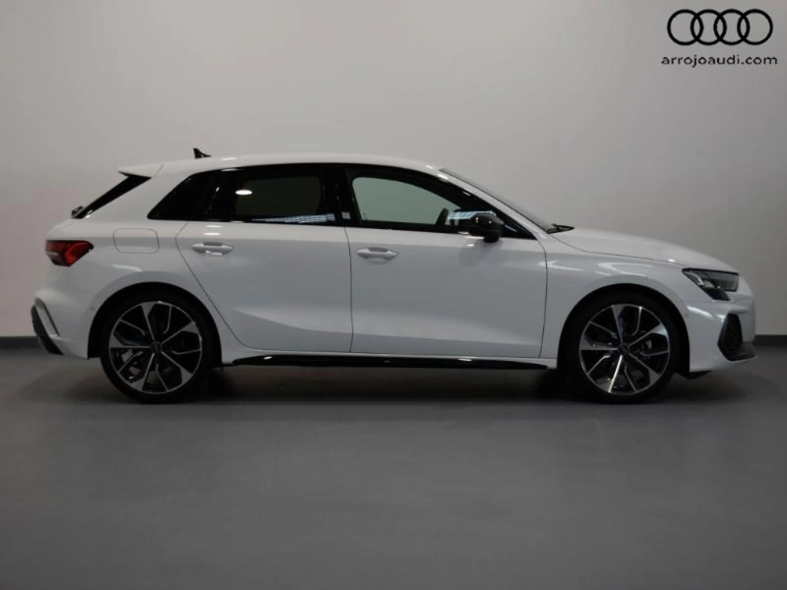 AUDI A3 SPORTBACK BLACK LINE 35 TDI 110KW S TRON - Foto 3