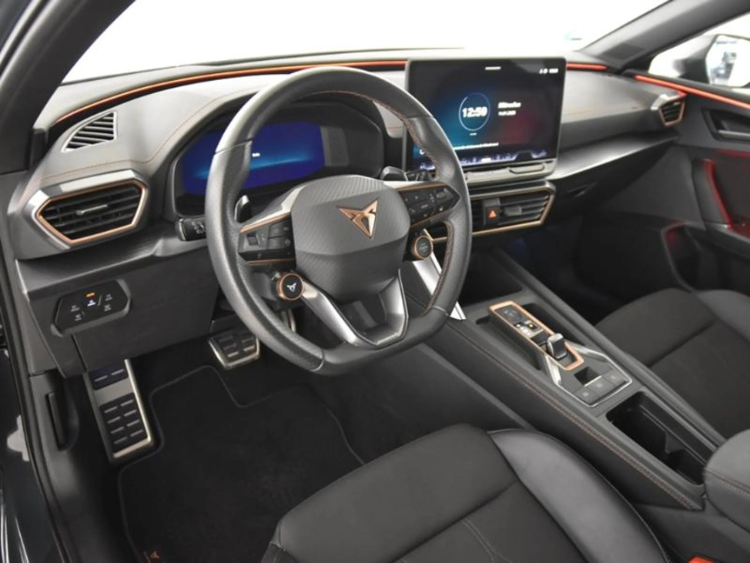 CUPRA LEON 1.5 ETSI 110KW (150CV) DSG - Foto 9