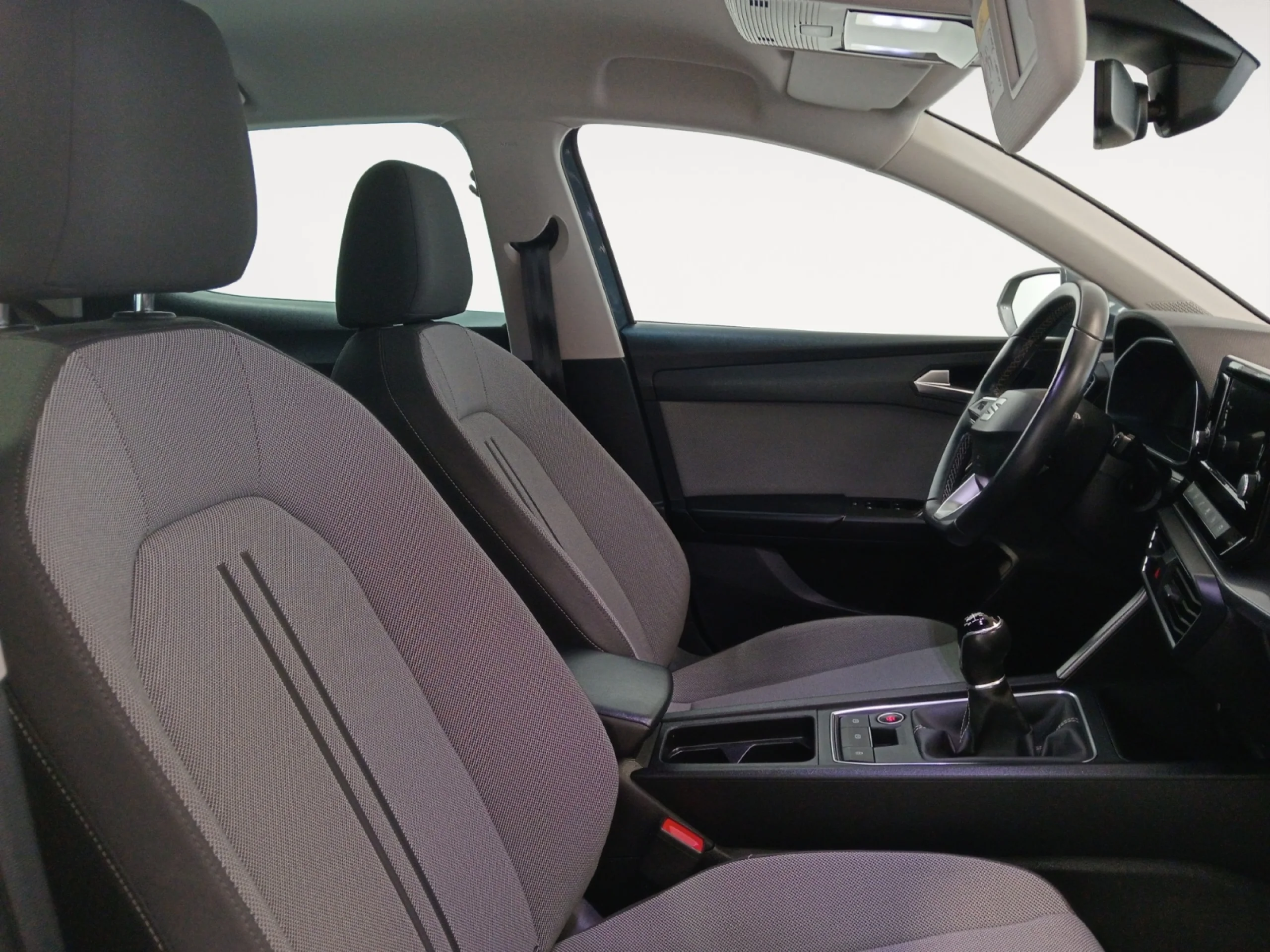 SEAT LEON 1.5 TSI 96KW S&S STYLE - Foto 5