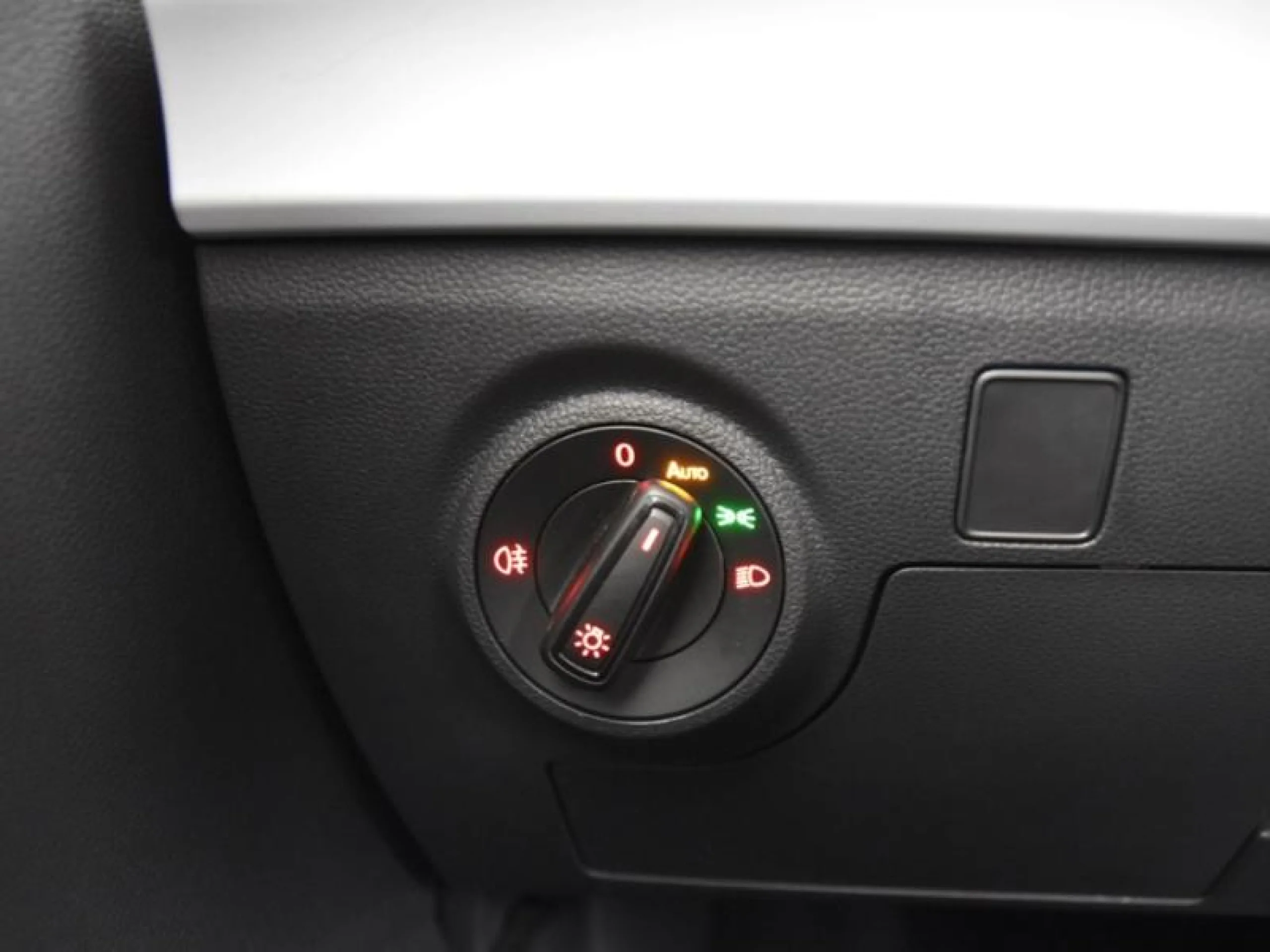 SEAT ARONA 1.0 TSI 81KW (110CV) DSG STYLE PLUS - Foto 17