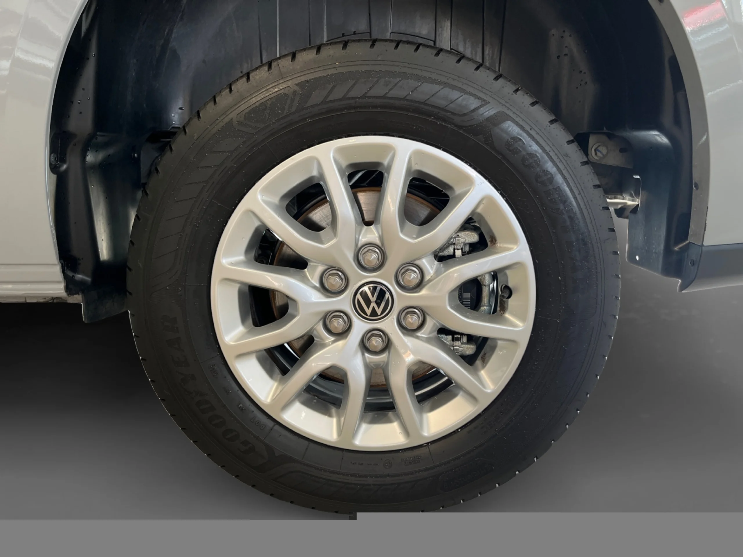 VOLKSWAGEN CARAVELLE CORTA 2.0 TDI 81 KW (110 CV) 6 VE - Foto 7