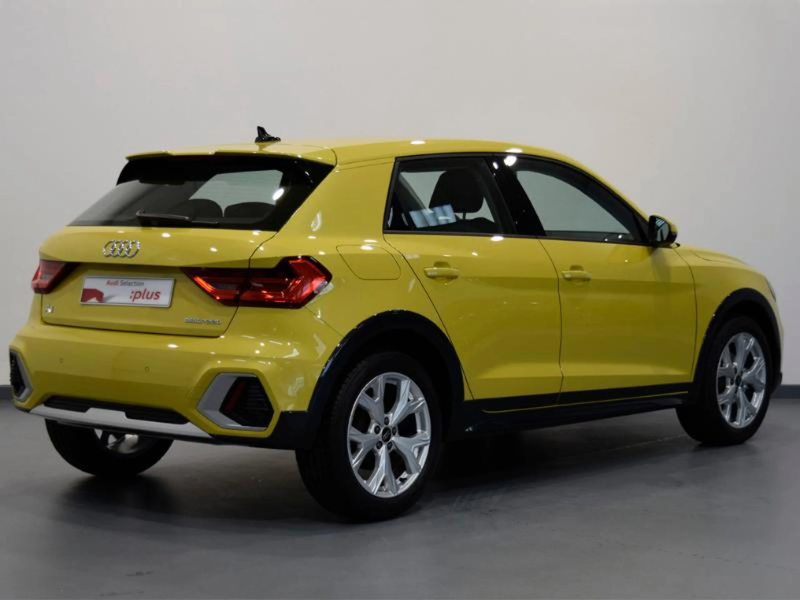 AUDI A1 ALLSTREET 25 TFSI 70KW (95CV) - Foto 4